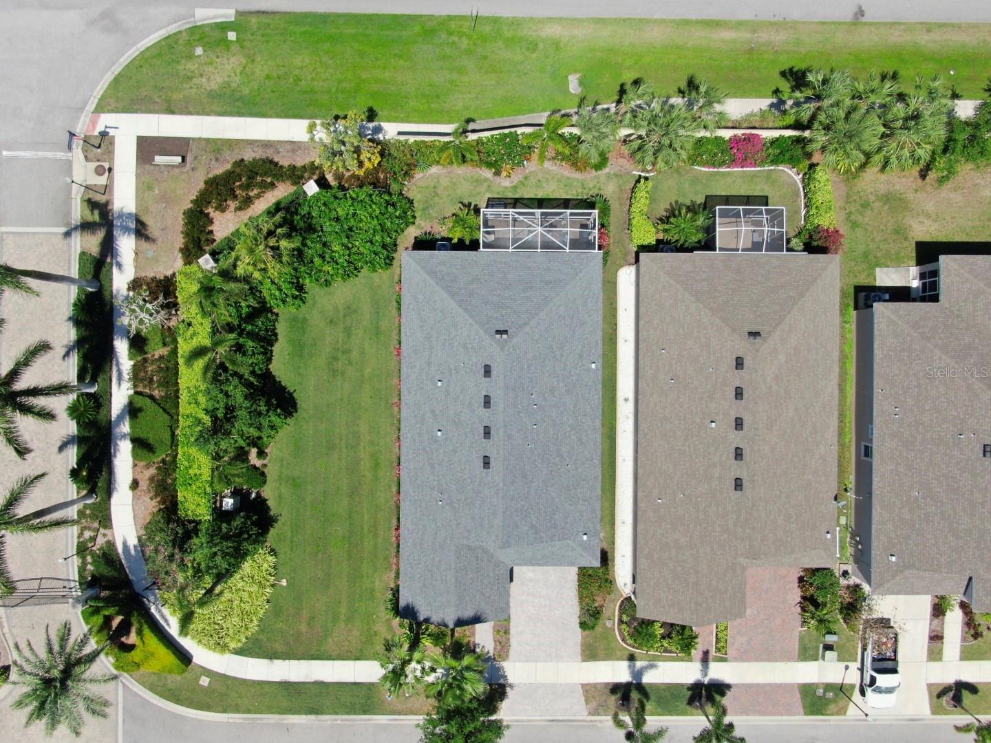 5239 ADMIRAL POINTE DRIVE