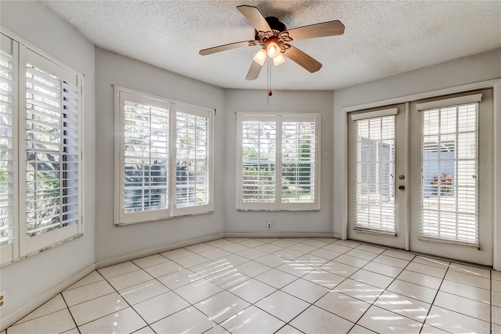 FAIRWAY SPGS - Residential