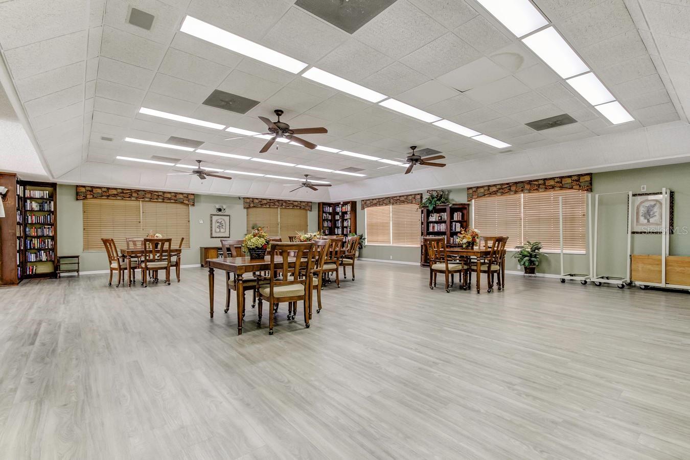 FAIRWAY SPGS - Residential