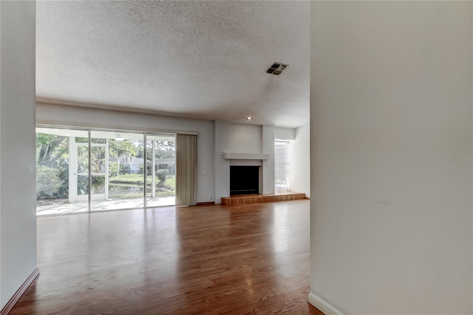 FAIRWAY SPGS - Residential