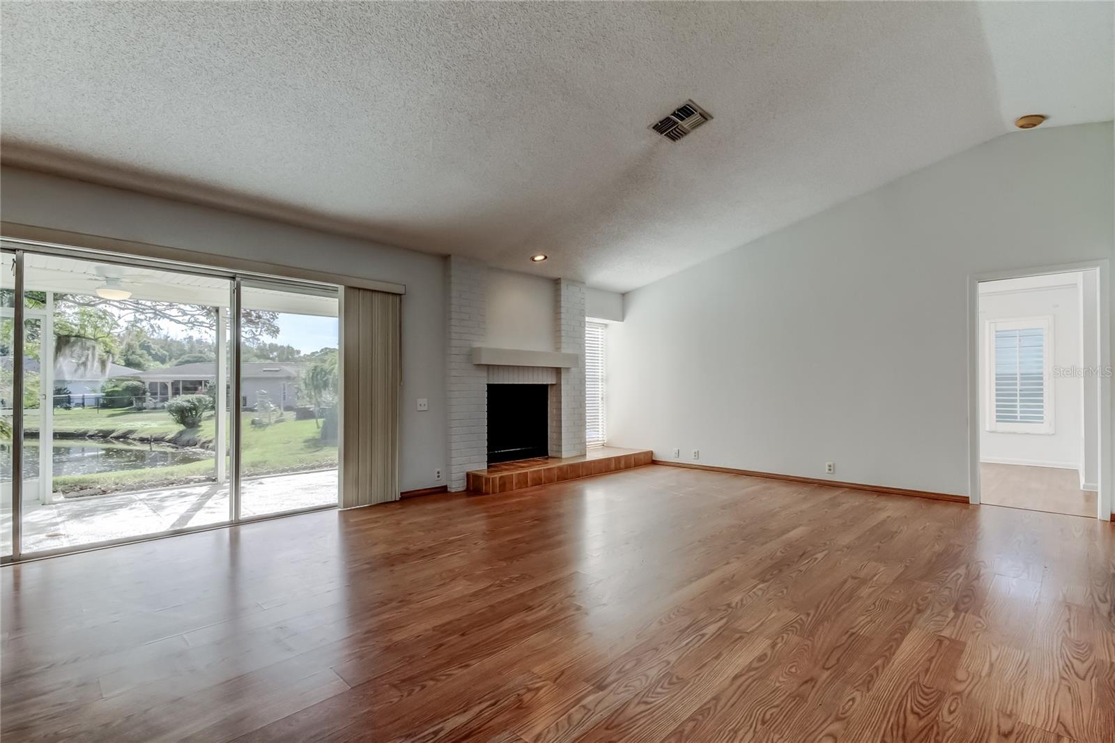 FAIRWAY SPGS - Residential