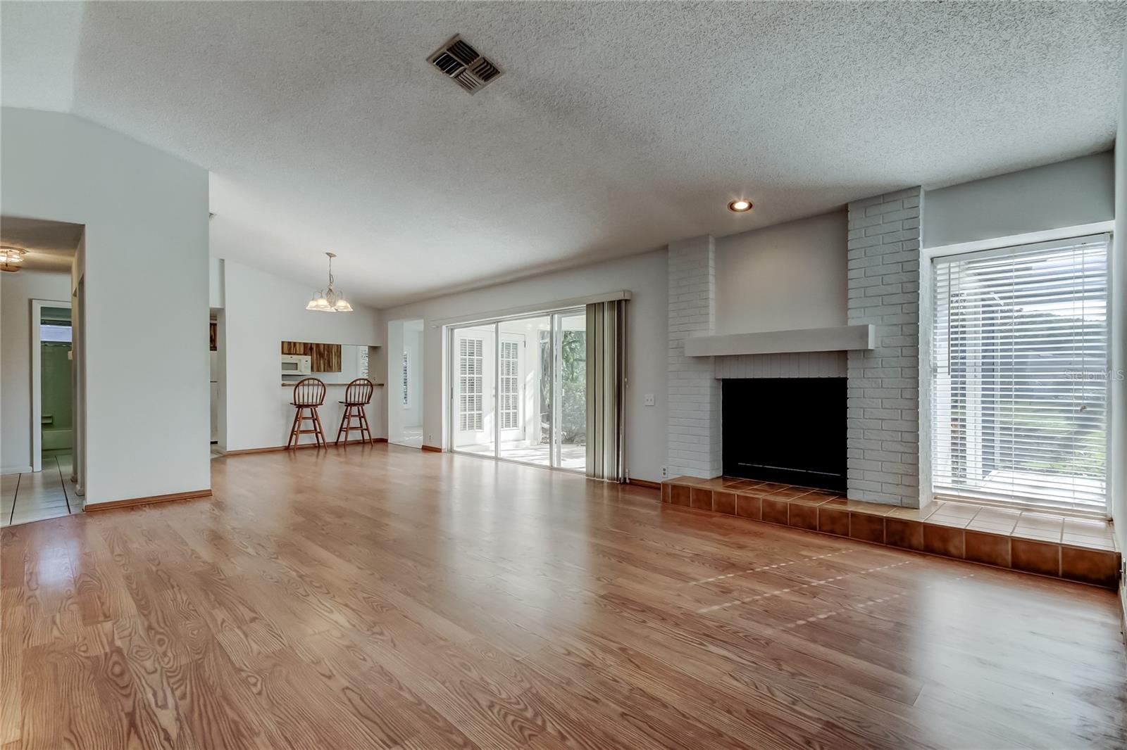 FAIRWAY SPGS - Residential