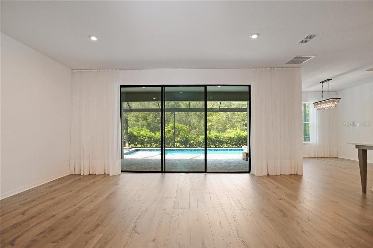 BELLALAGO PH 4K - Residential Lease