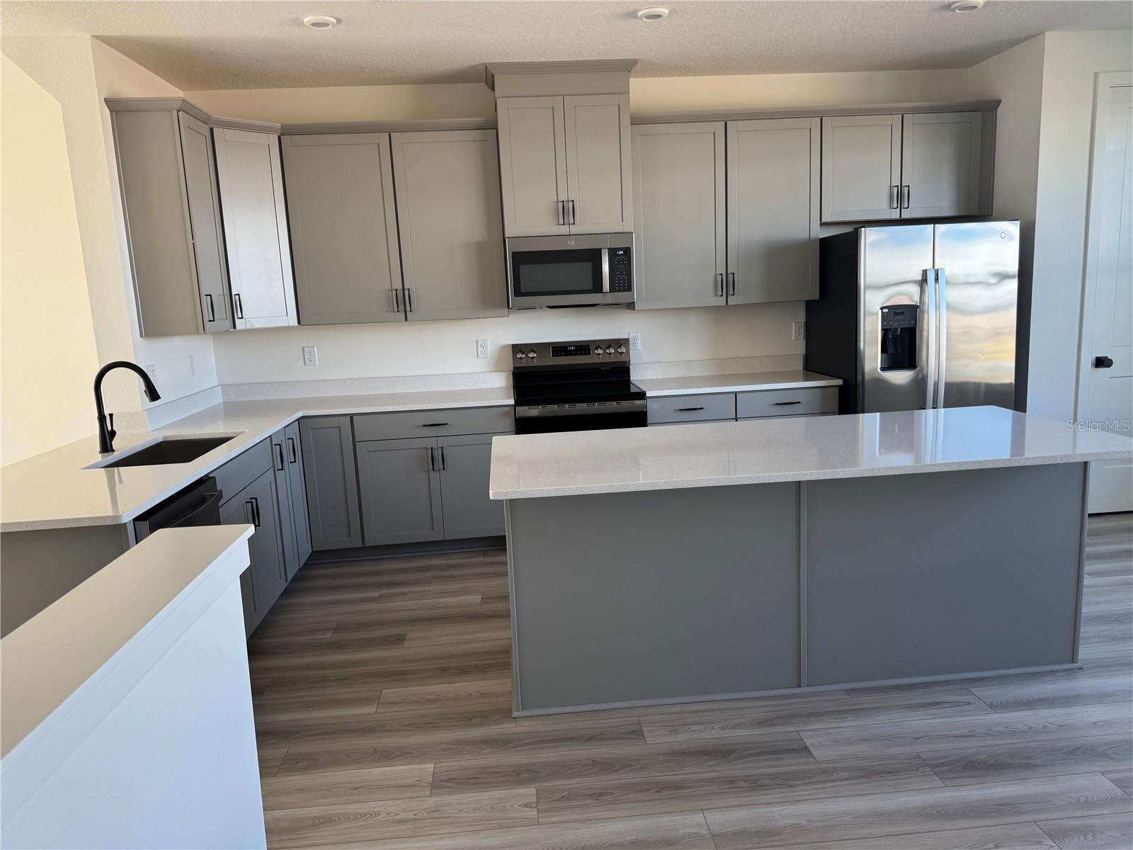 PARKVIEW AT HAMLIN - Residential Lease