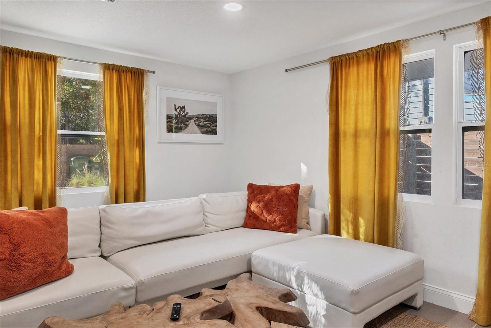 HUDSON PARK - Residential Lease