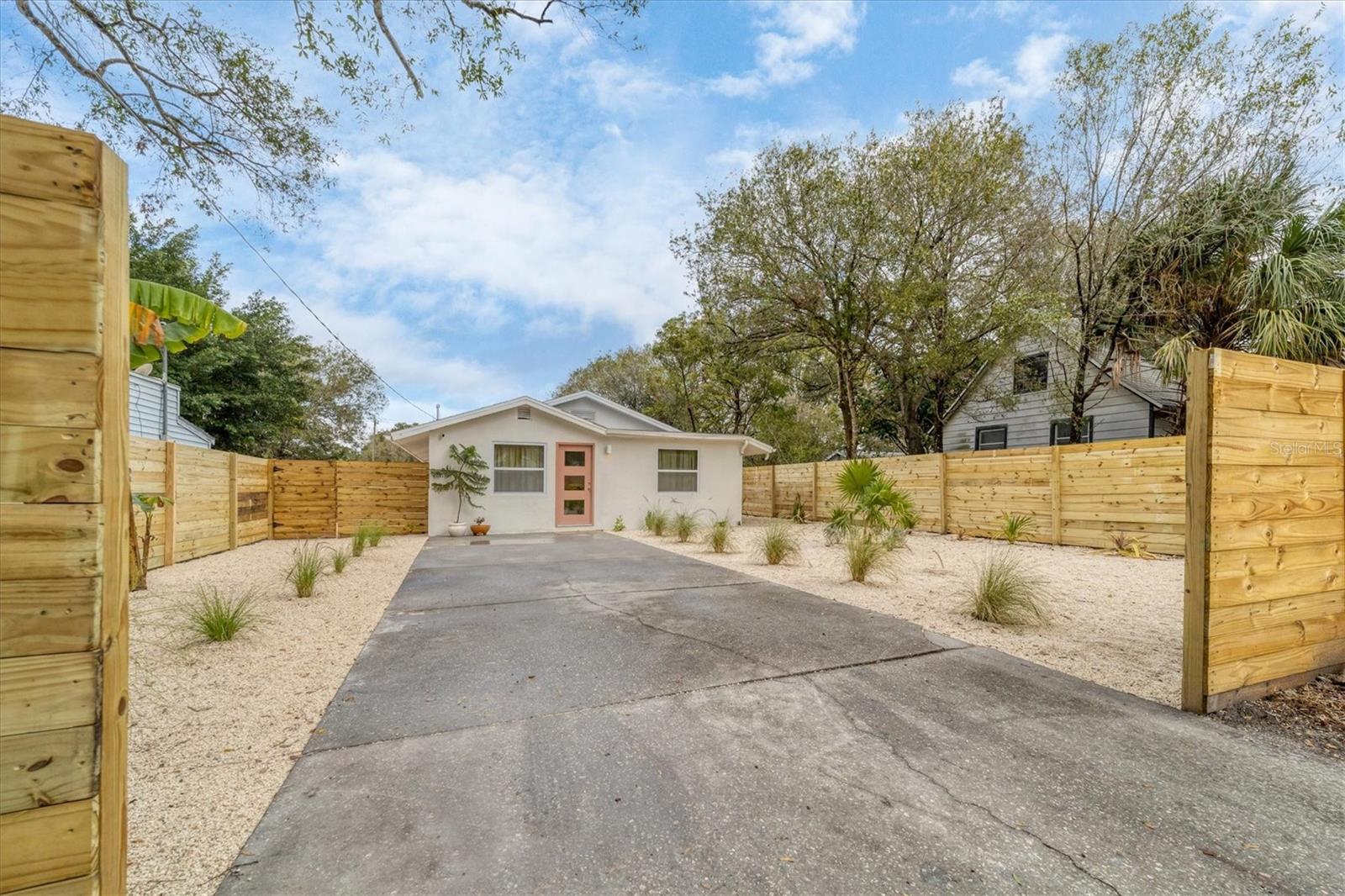 HUDSON PARK - Residential Lease