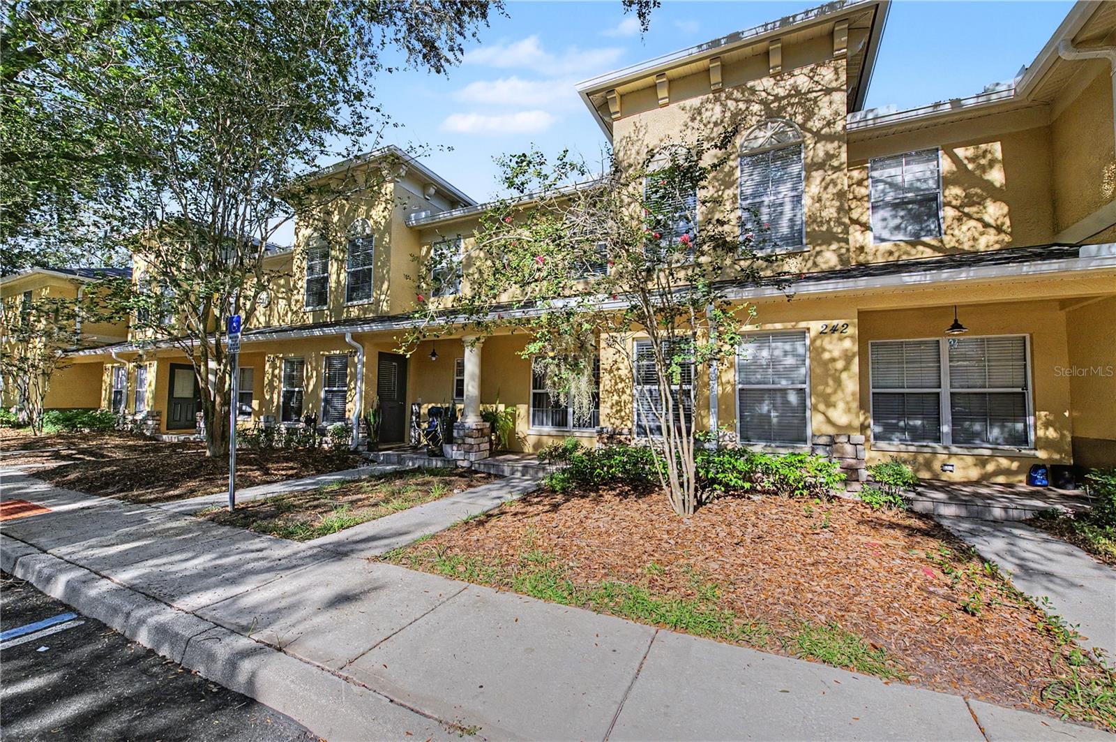 240 CASTLEKEEPER PLACE