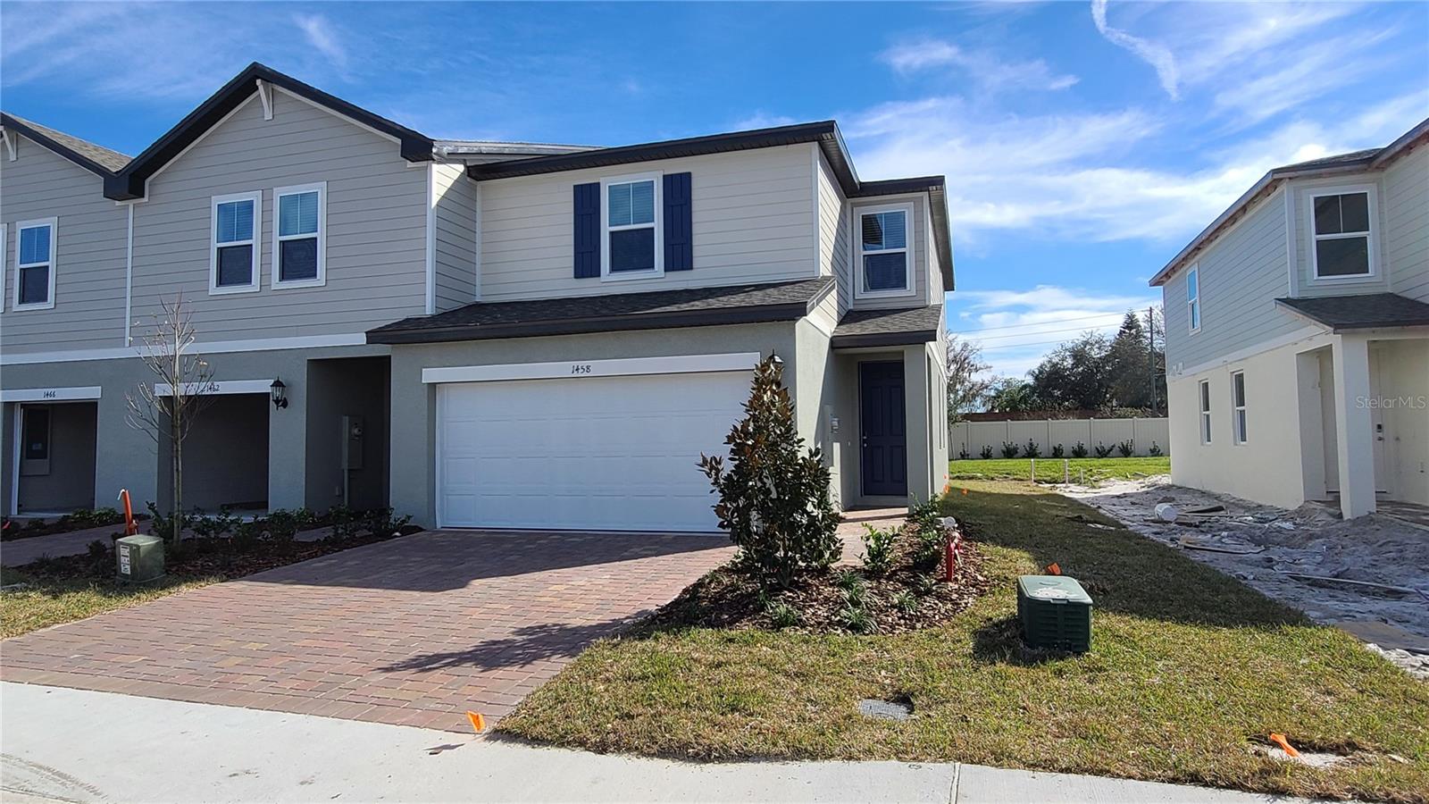 PRAIRIE MEADOWS - Residential Lease