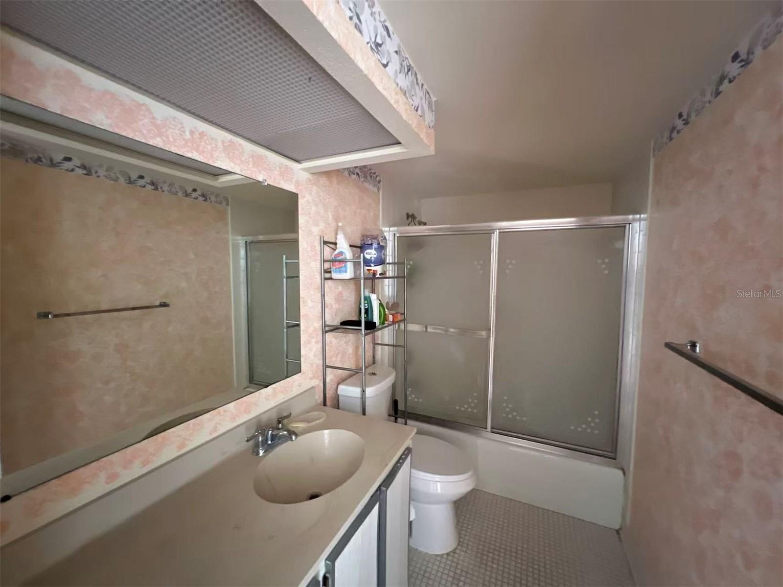 COVE CAY 26-18 VILLAGE I - Residential Lease