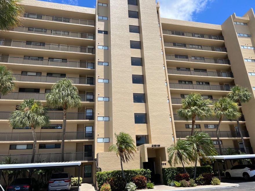 ANNUALRental. Fully furnished.Must see this beautiful 2 bedroom 2 bath condo set in a golf community. You can enjoy the perfect Florida lifestyle with a cup of coffee in the morning and watch the sunrise and sunset by the bay before hitting a round of golf at this beautifully 2 bedroom 2 bath condo. As you enter you are instantly greeted with a ton of natural light and a fresh cottage feel and includes a washer and dryer in your private storage for convenience. The condo is an end unit on the nine floor. this community has a clubhouse with a heated pool, sauna, pool table, kitchen and exercise room. Cove Cay also has a Marina on site that offers boat rentals. With a gated, 24 hour security, this is a safe, relaxing community. In addition, you are conveniently located by St. Pete-Clearwater International airport and minutes from Tampa International Airport. Also located near grocery, lots of shopping and restaurants, 15 miles from the St. Pete pier, and just 9 miles to the famous Clearwater Beaches. You have everything within your reach.