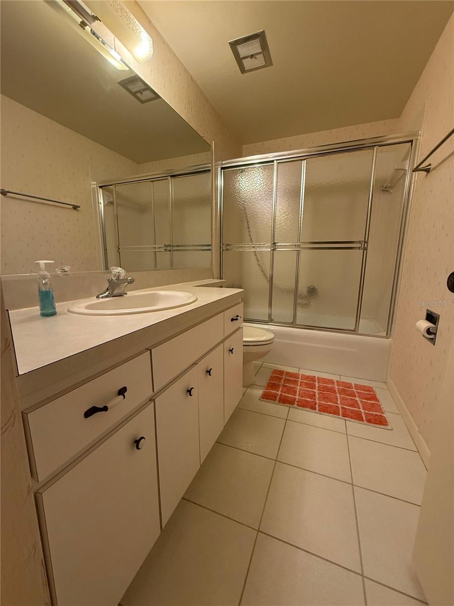 HARBOR OAKS PLACE CONDO - Residential Lease