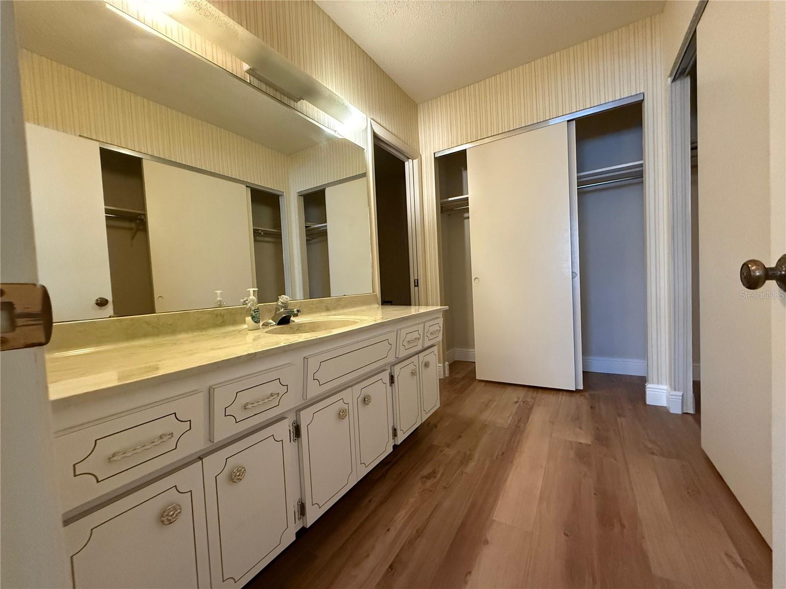 HARBOR OAKS PLACE CONDO - Residential Lease