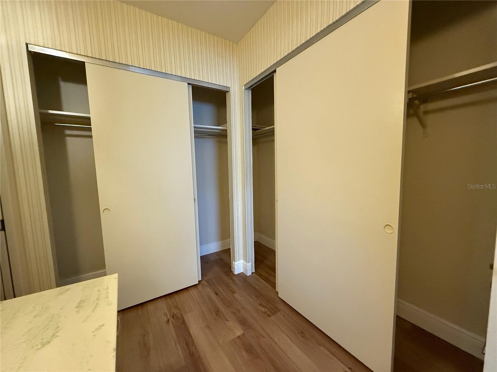 HARBOR OAKS PLACE CONDO - Residential Lease
