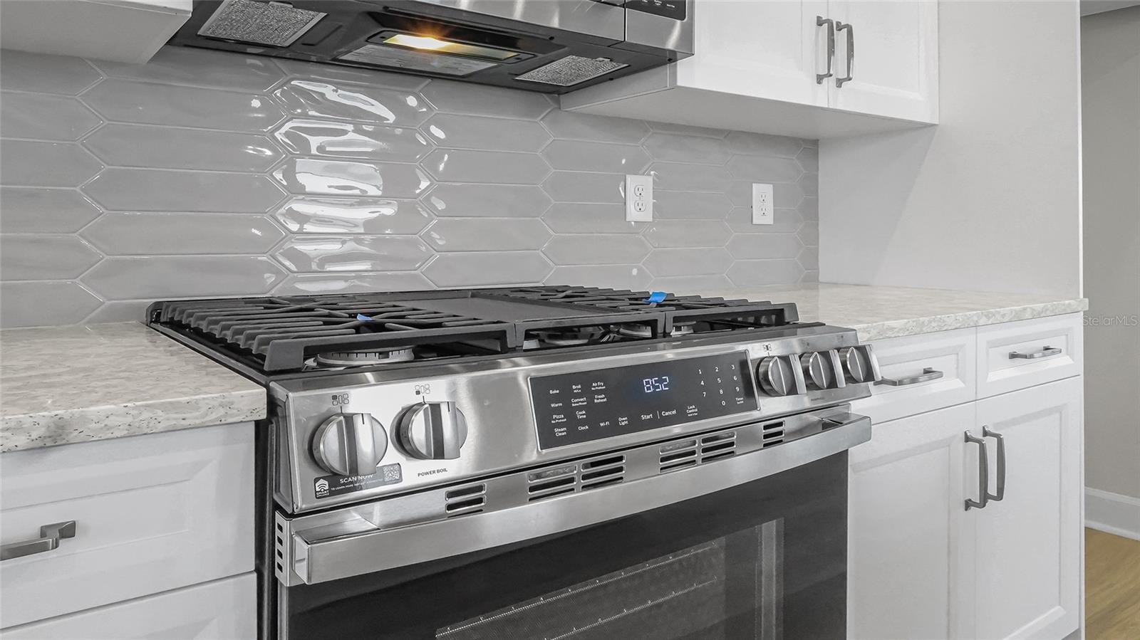 CRESSWIND HAMMOCK OAKS - Residential