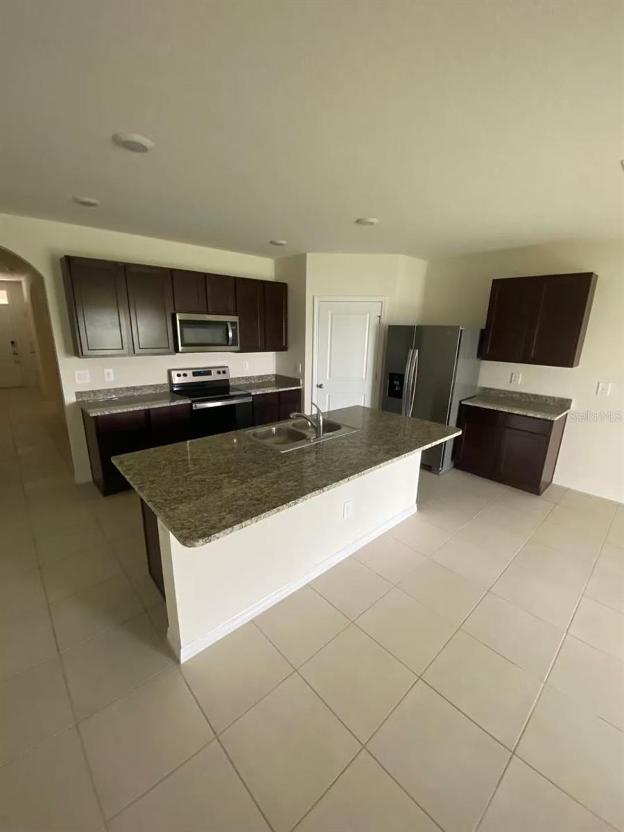 LAKEWOOD RANCH SOLERA PH IA & IB - Residential Lease