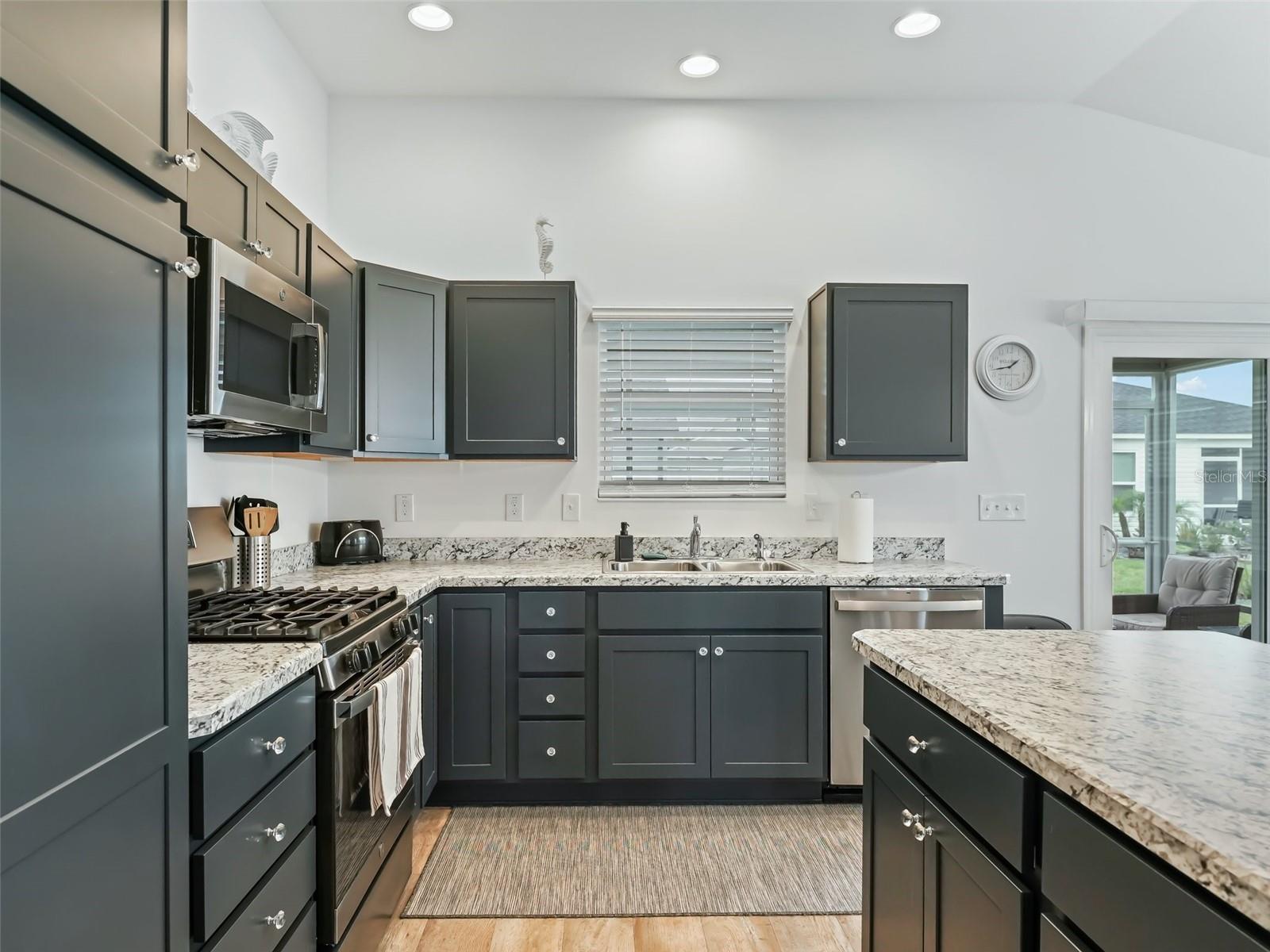 VILLAGES/SOUTHERN OAKS UN #50 - Residential Lease