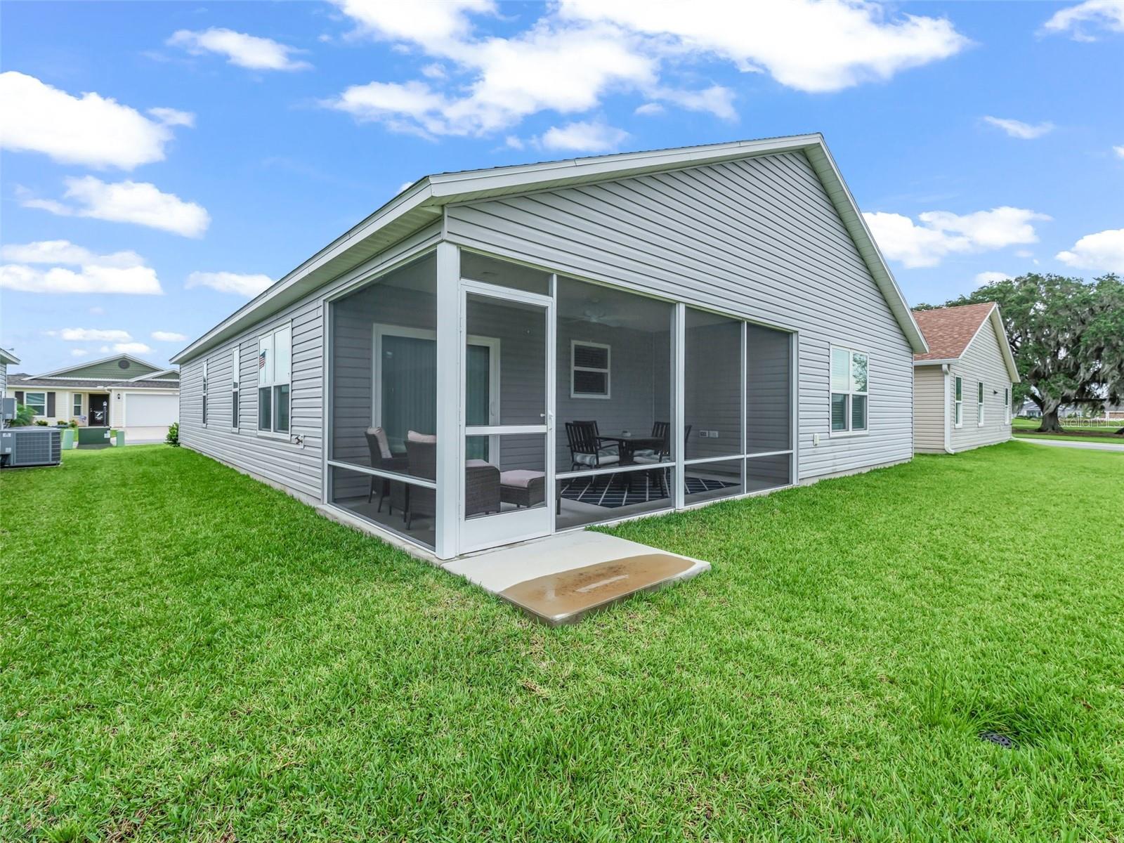 VILLAGES/SOUTHERN OAKS UN #50 - Residential Lease