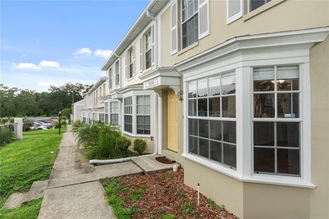 Photo of 37314 Embassy Park Ln, Dade City, FL 33525 (MLS # TB8555343)