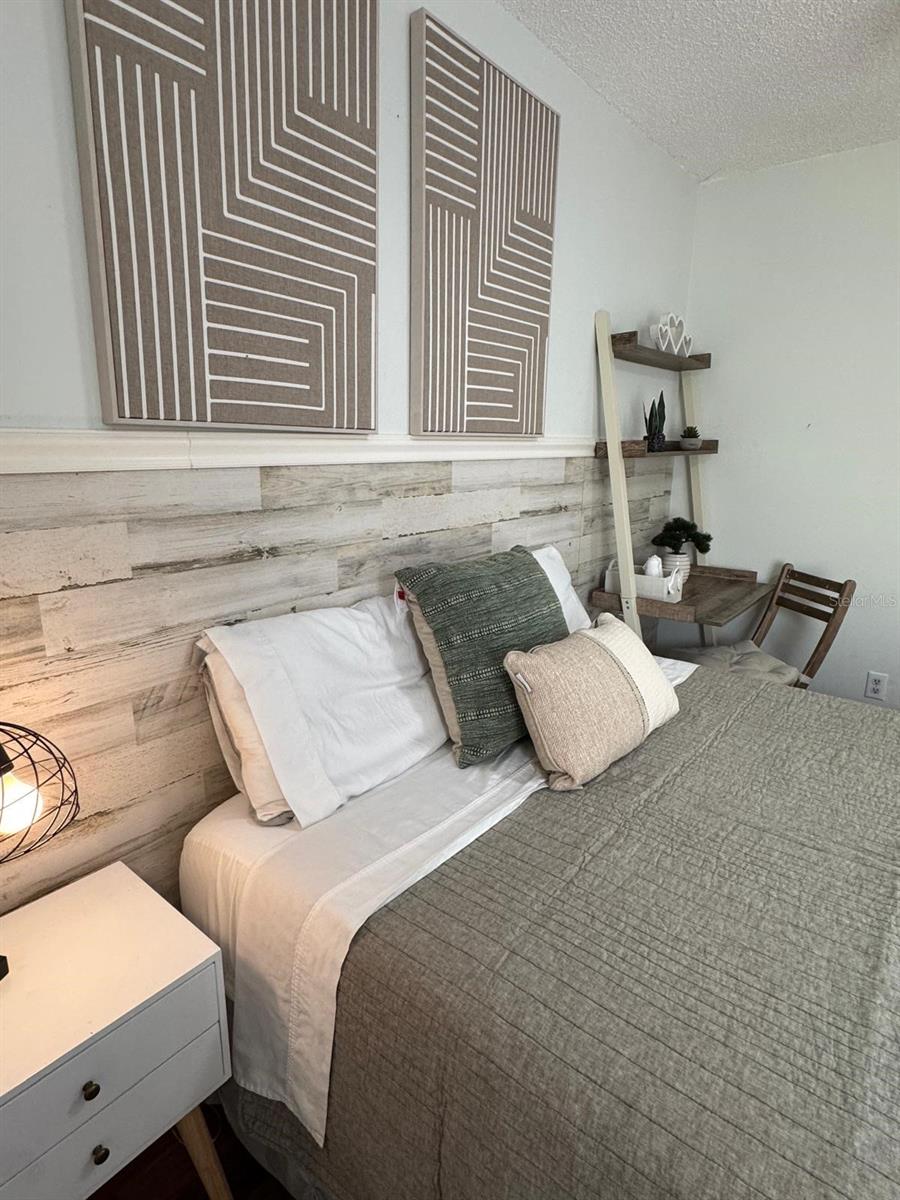 BAY POINTE PH 2 PB 6 PGS 183- 184 LOT 61 - Residential Lease