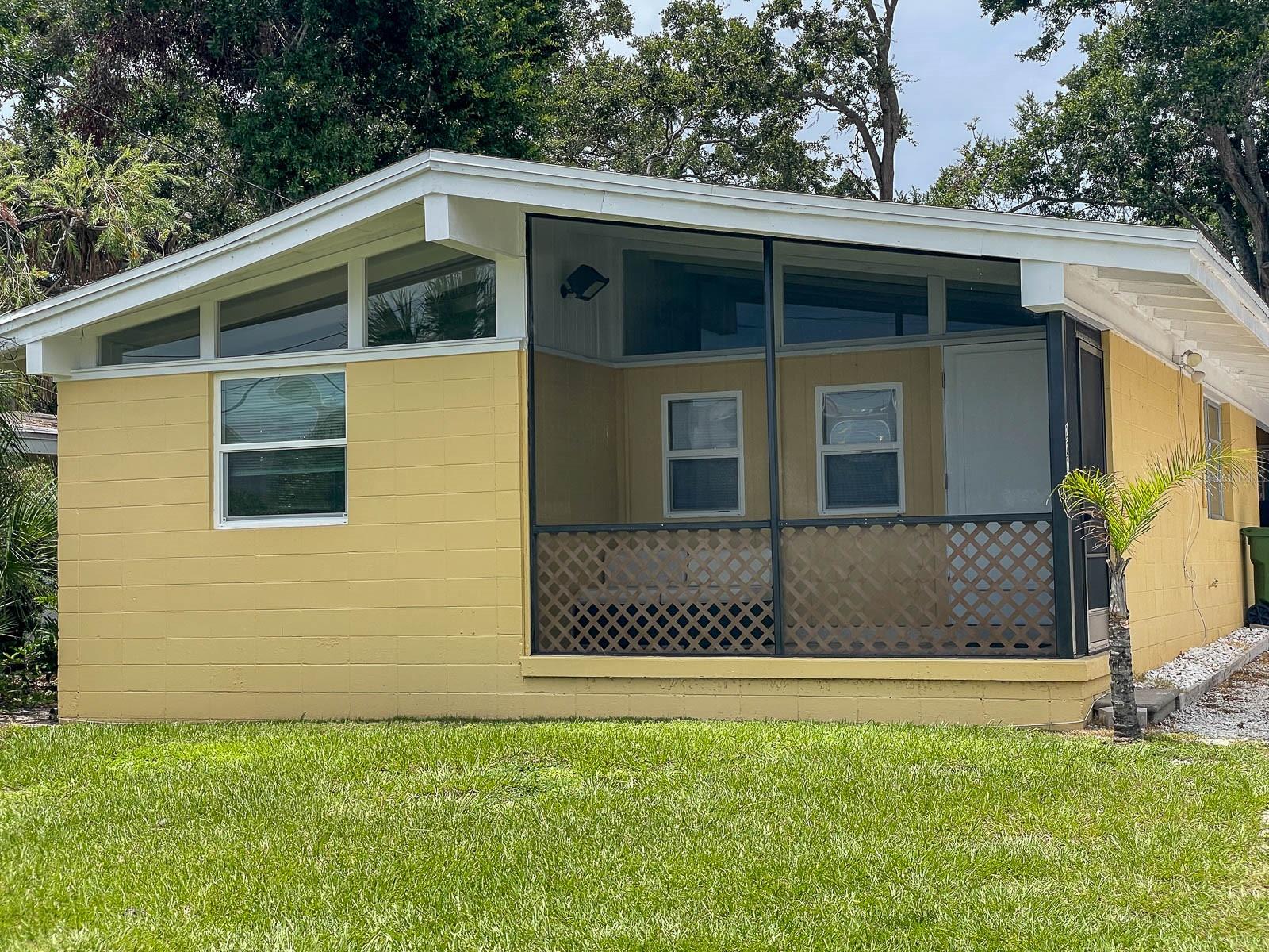 Updated Duplex ready to move in, 2 Units 2 Bedrooms 1 Bath each. Move in one side, rent the other currently occupied $1650 monthly.
Within one mile of Sarasota High School and Publix grocery store. Directly across from Innovation Academy School a tuition-free public charter
School from Pre-K through 5th grade.
A/C replaced June 26,2025, Hot water tank 2022 in BAY#2225. A/C replaced Sept 08,2022, Hot water tank in 2022 in BAY#2223
New and Newer Kitchen appliances in both units. Washer and Dryer hock ups in garage area. Terrazzo floors.
High ground
ELEVATION (ground) Finished grade next to building lowest 21.3 FT Top of bottom floor 24.1 Ft See Survey dated Jan 31,2022
Flood zone x