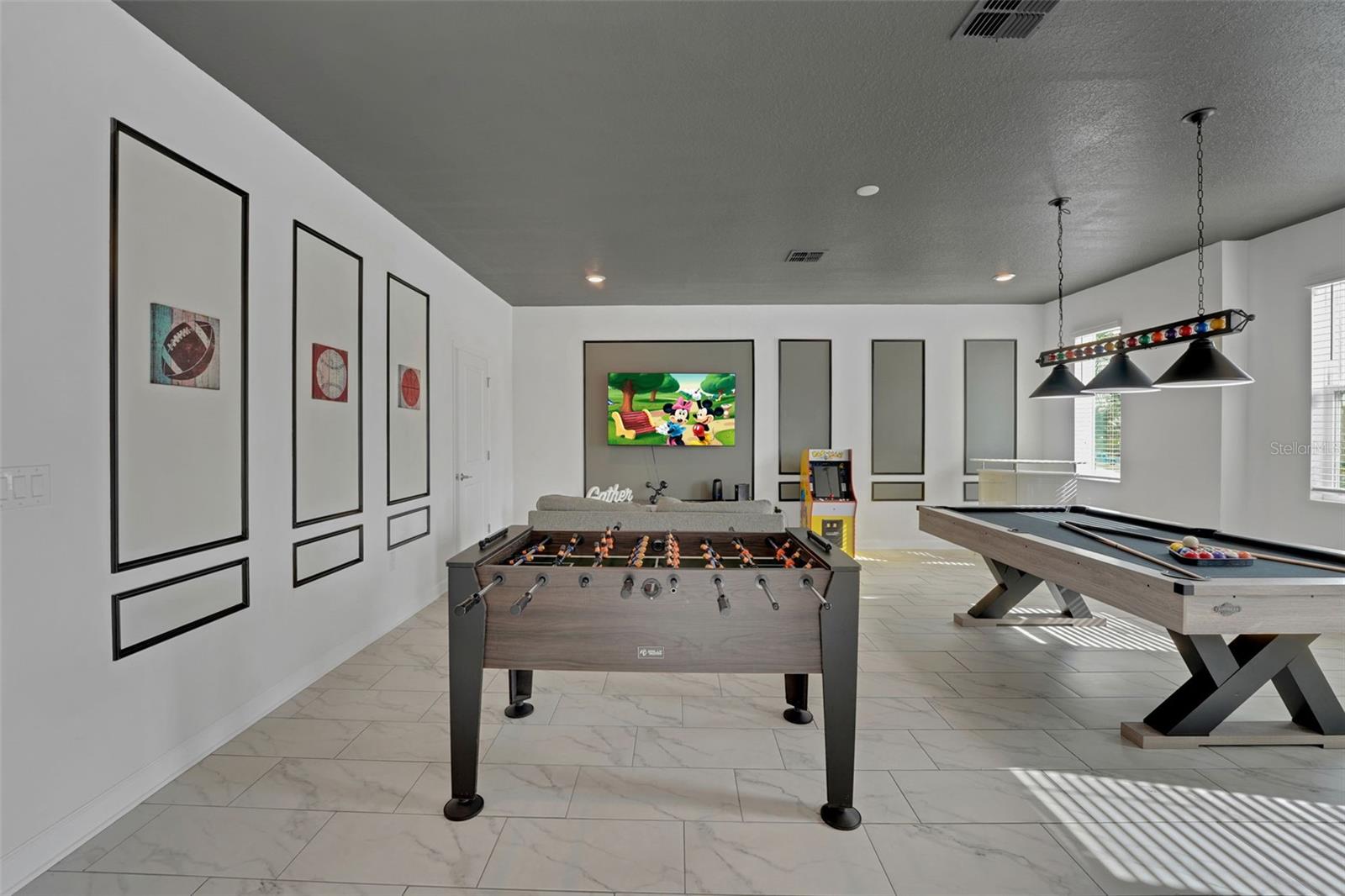 9262 SOMMERSET HILLS DRIVE