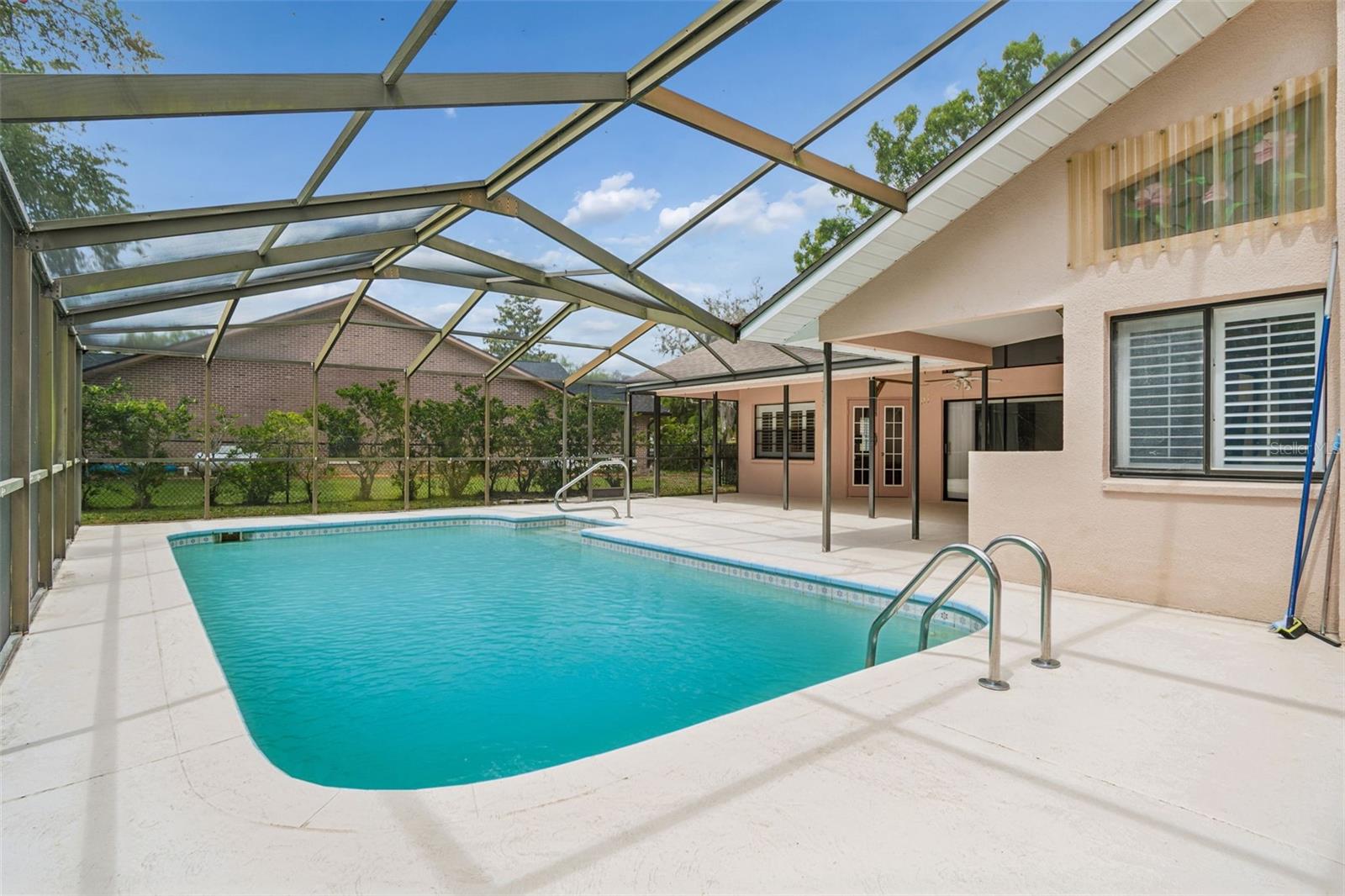 HUNTERS RIDGE - Residential