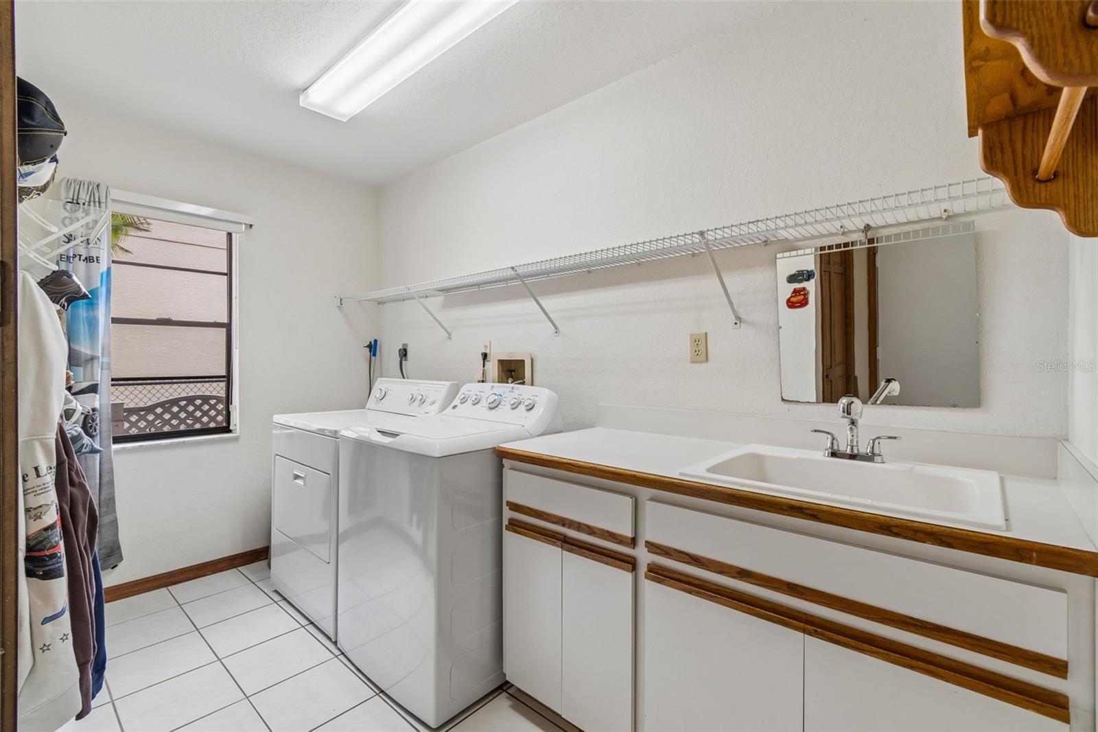 HUNTERS RIDGE - Residential