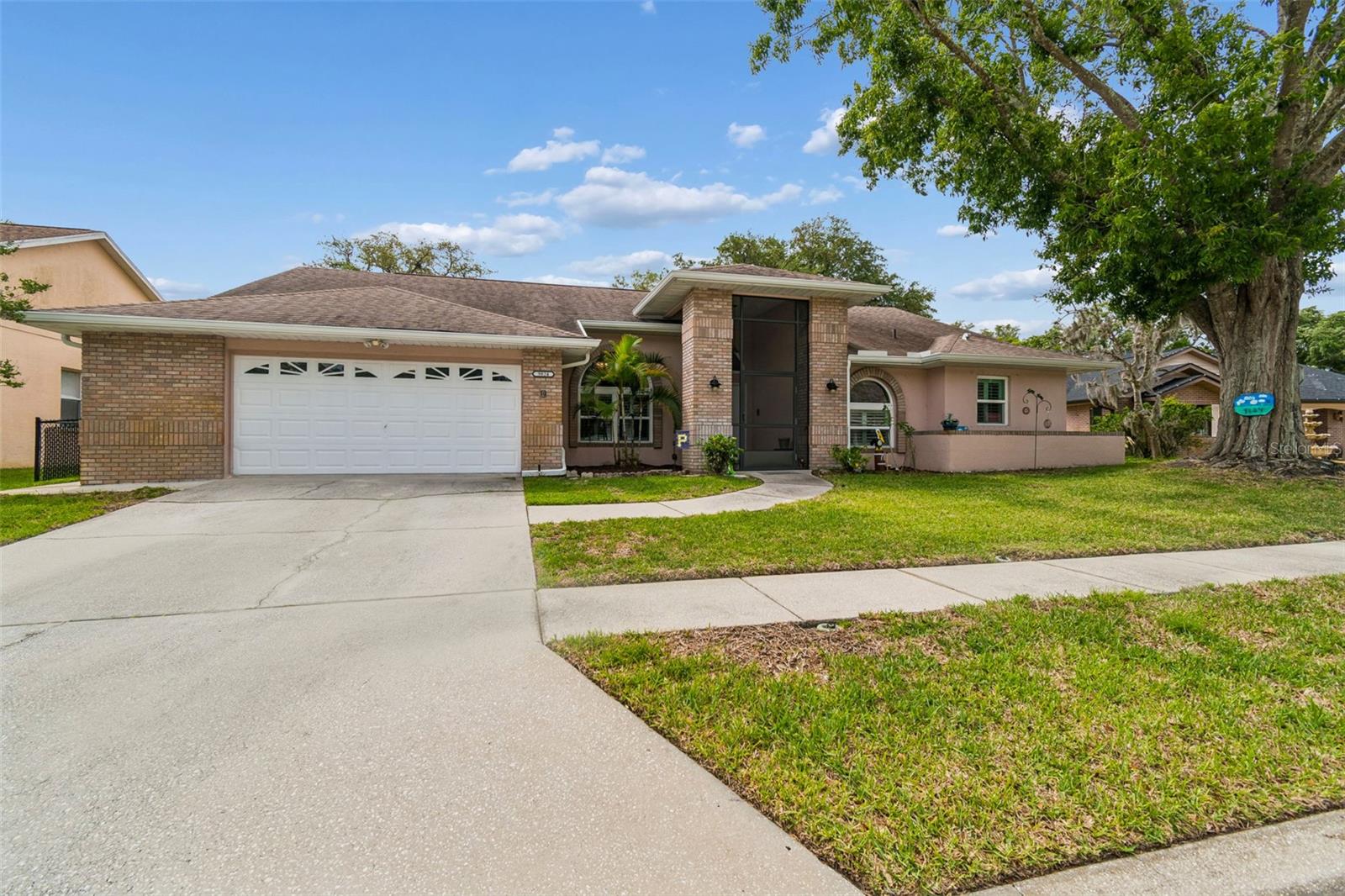 HUNTERS RIDGE - Residential