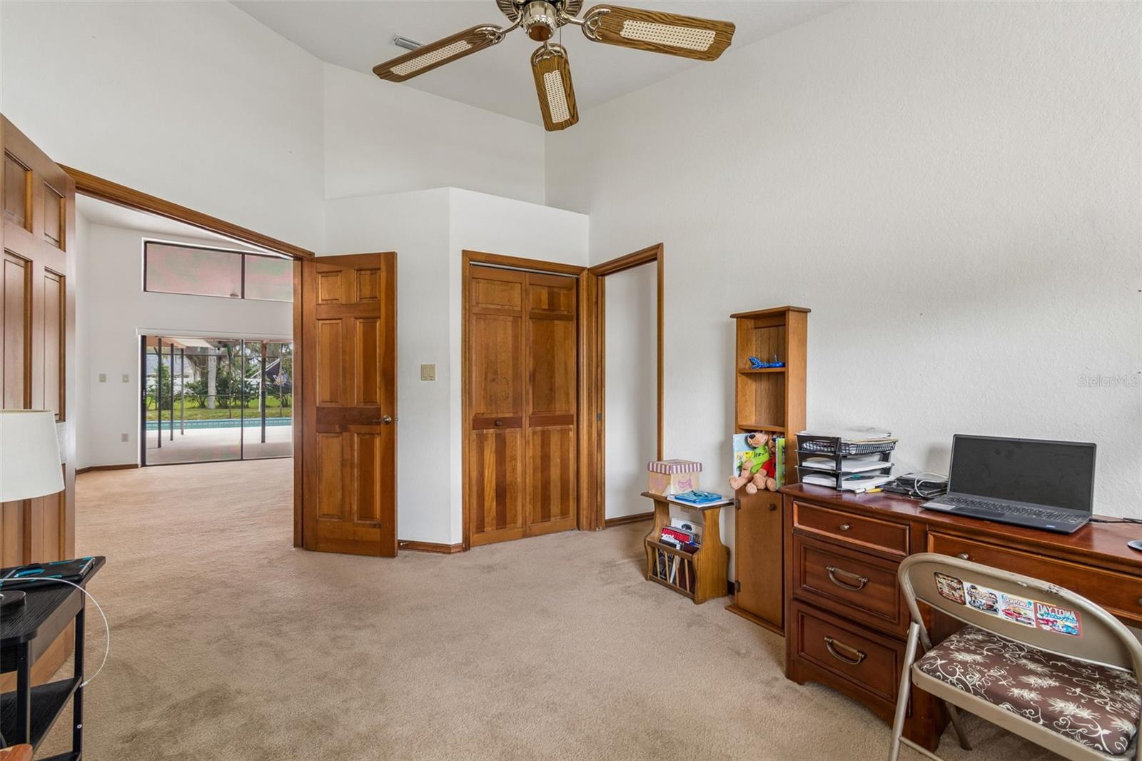 HUNTERS RIDGE - Residential