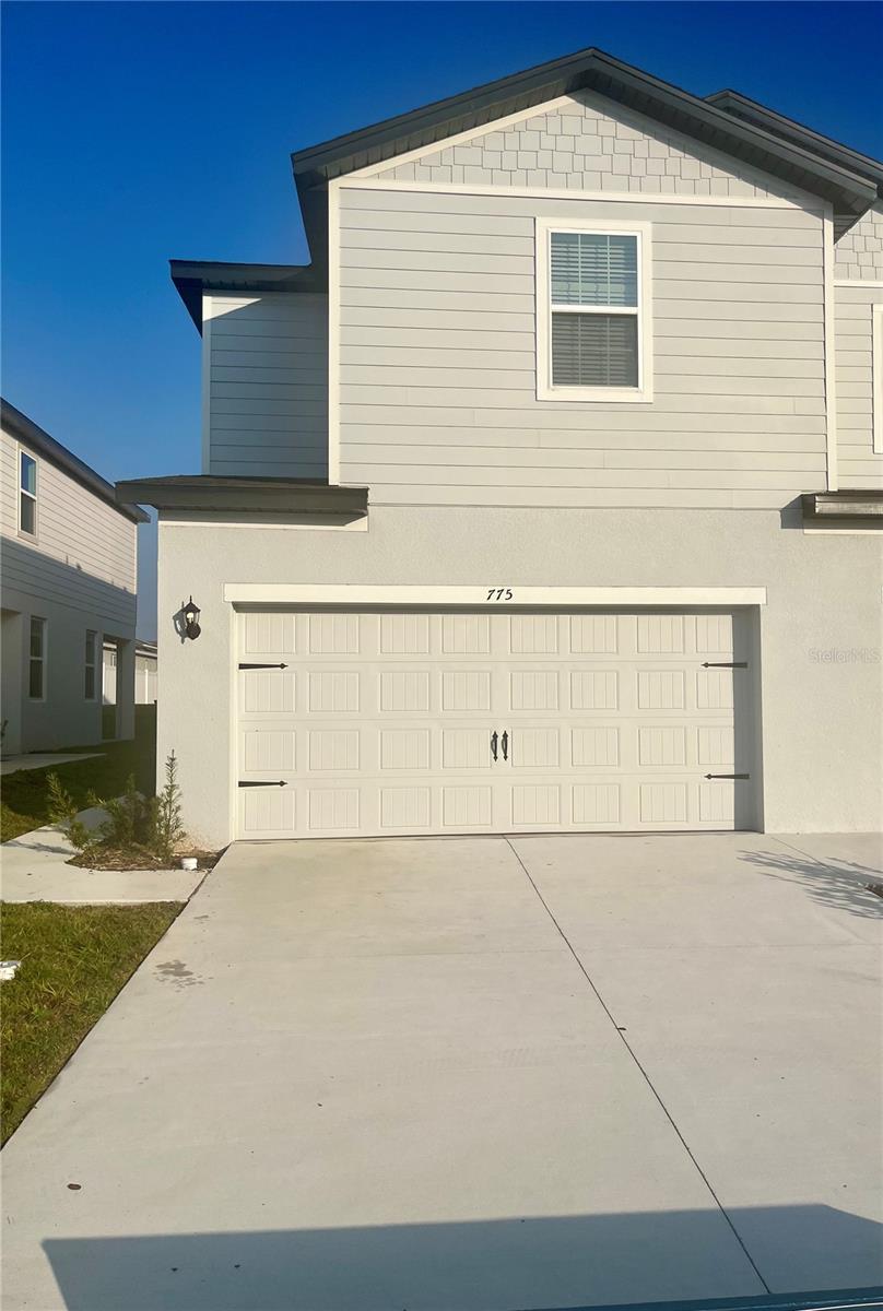 Nestled on a corner lot with a long driveway, The Destin offers a perfect balance of privacy and convenience, making it ideal for families who need space to grow. This two-story home boasts three spacious bedrooms, each with a walk-in closet and two-and-a-half bathrooms, giving you all the room you need for comfort and organization.
The open-concept living area is perfect for both relaxation and entertaining, with an upgraded kitchen featuring granite countertops and stainless steel appliances—all included at no extra cost. Just off the kitchen, a covered back patio extends your living space outdoors, offering a tranquil spot for evening meals or weekend gatherings.
Upstairs, you’ll find a versatile bonus room that can easily be transformed into a home office, playroom, or whatever your heart desires.
Located in a welcoming community with a family-friendly park, plus easy access to local attractions, The Destin is more than just a home—it's the place where your next chapter begins.
Come see The Destin today, and make this incredible home yours!