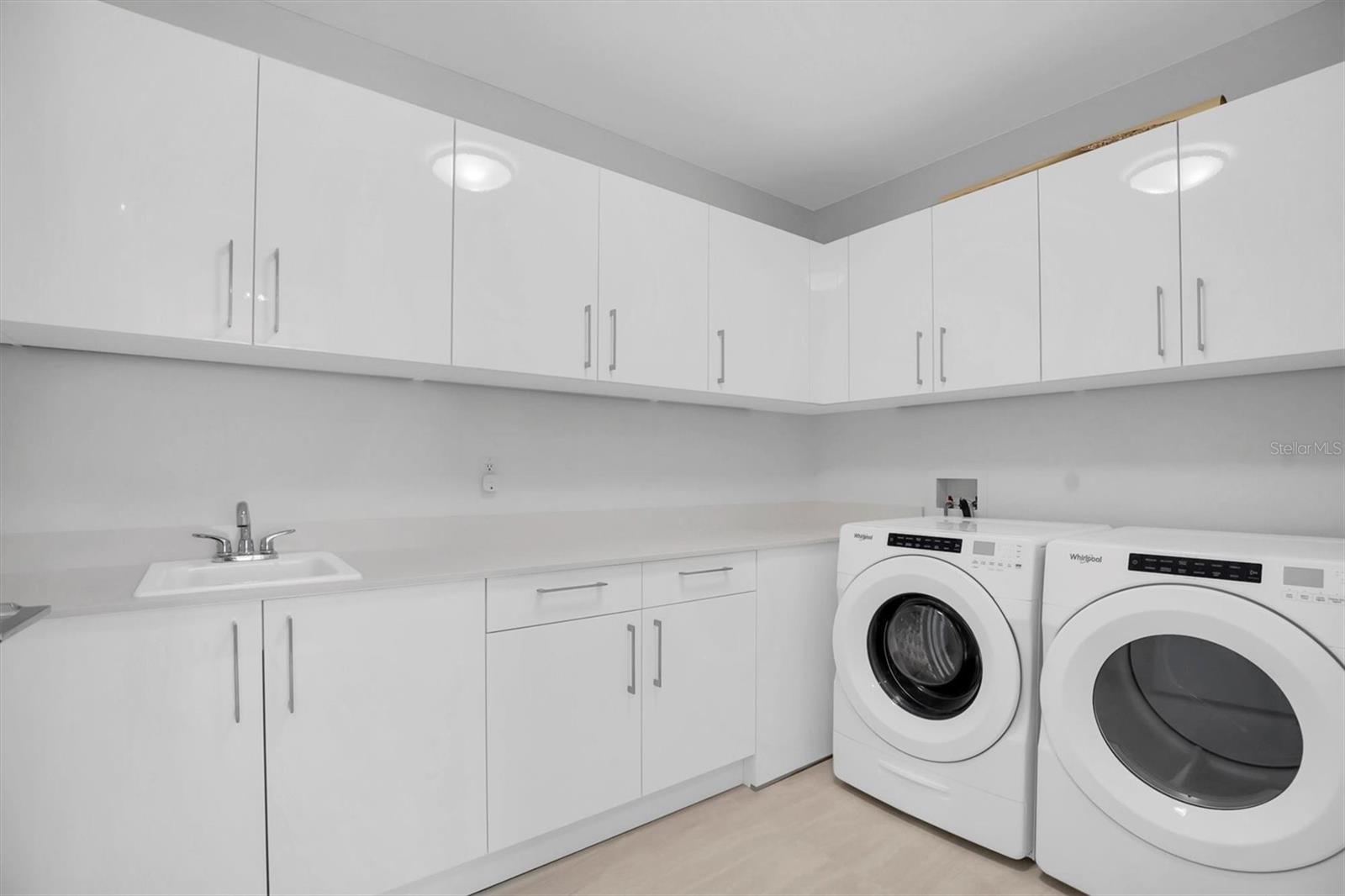 SALTAIRE CONDO - Residential