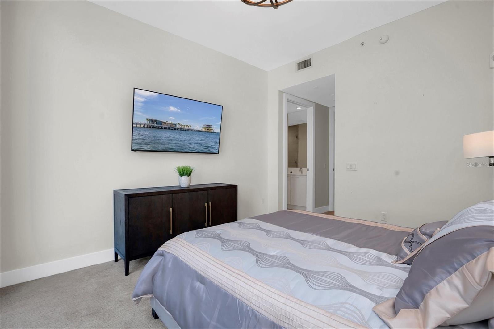 SALTAIRE CONDO - Residential