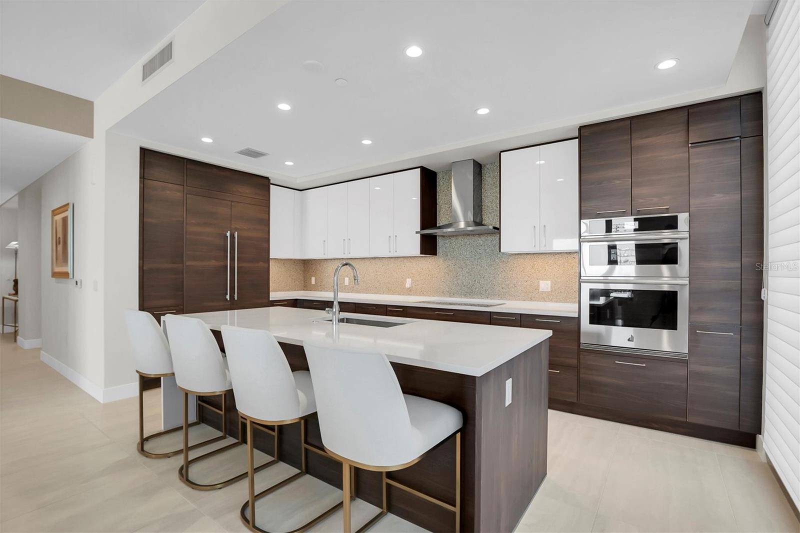 SALTAIRE CONDO - Residential