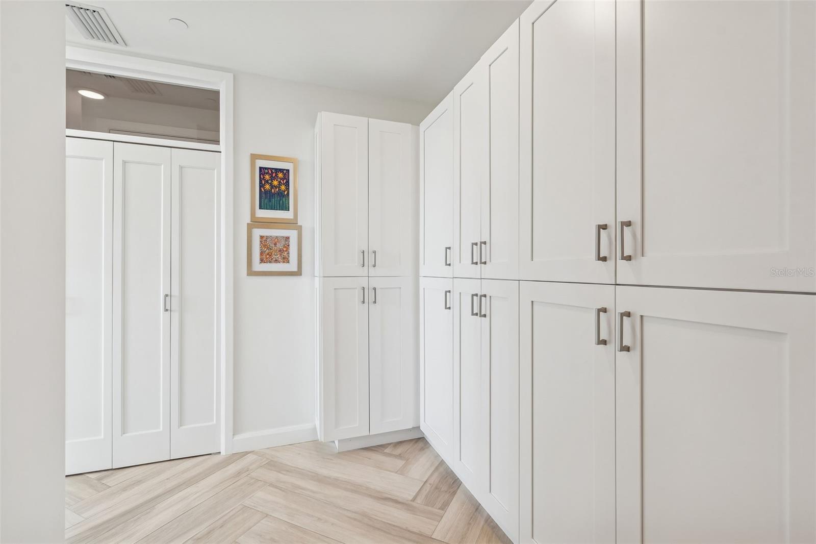 THE AQUATICA CONDOMINIUM - Residential