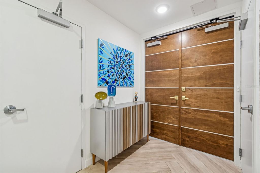 Photo of 2900 W Bay To Bay Boulevard #501, Tampa, FL 33629 (MLS # TB8477480)