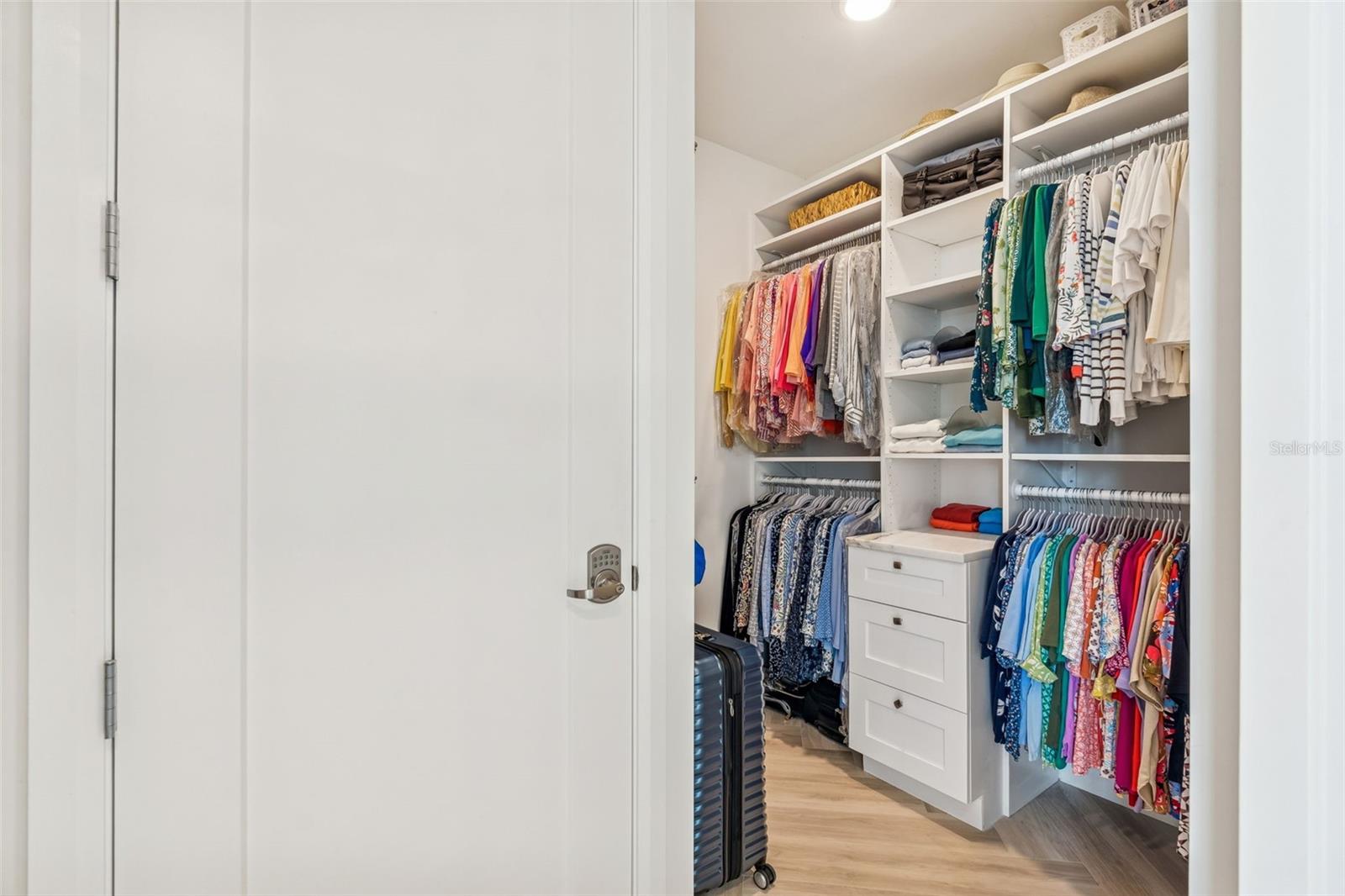 THE AQUATICA CONDOMINIUM - Residential