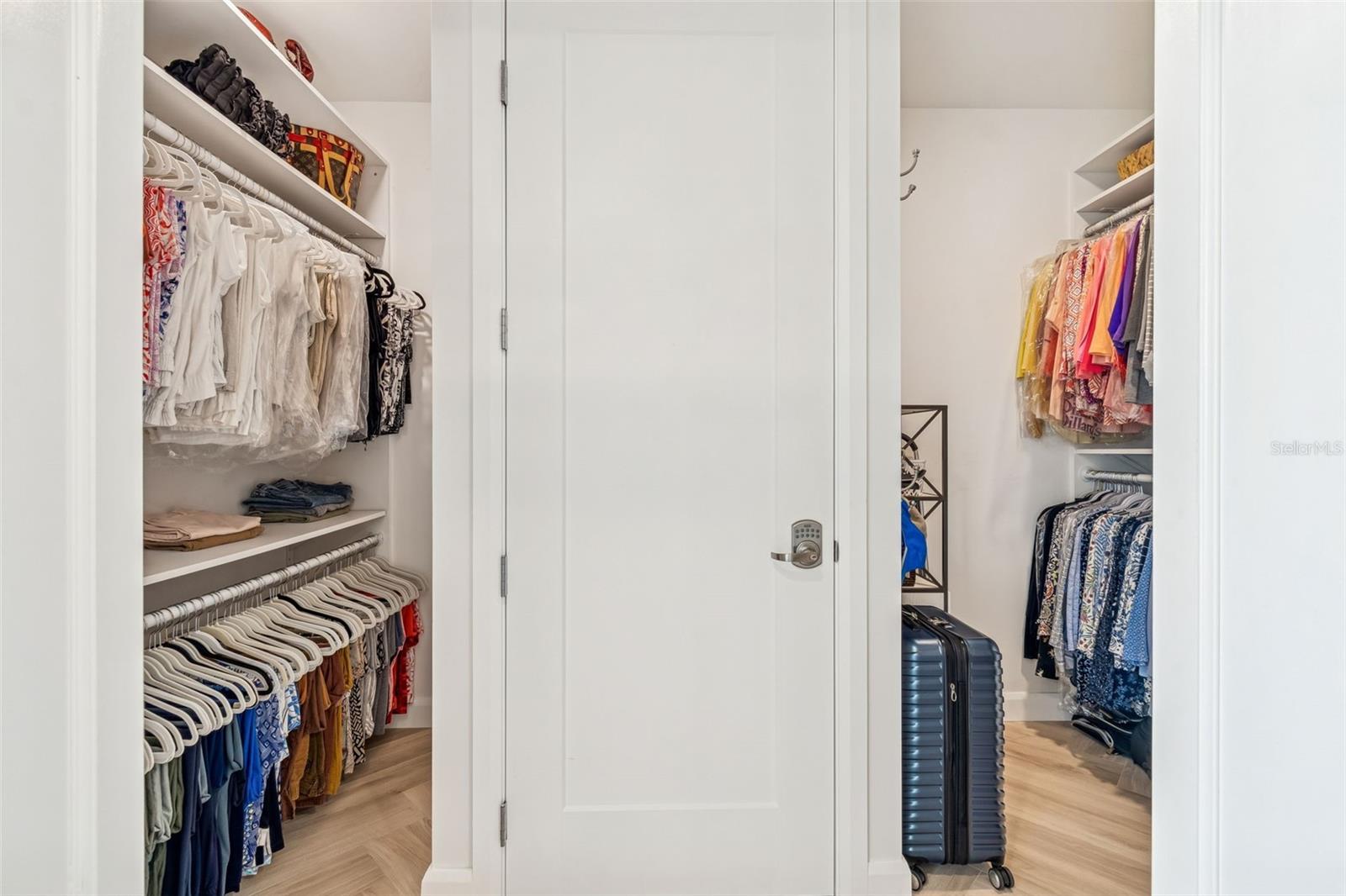 THE AQUATICA CONDOMINIUM - Residential