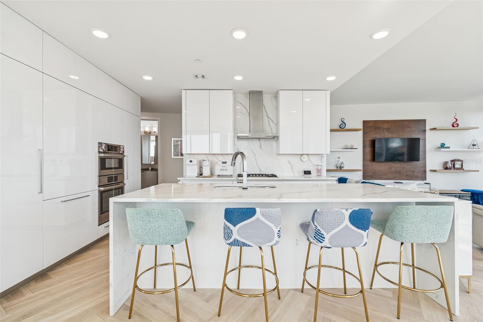 THE AQUATICA CONDOMINIUM - Residential