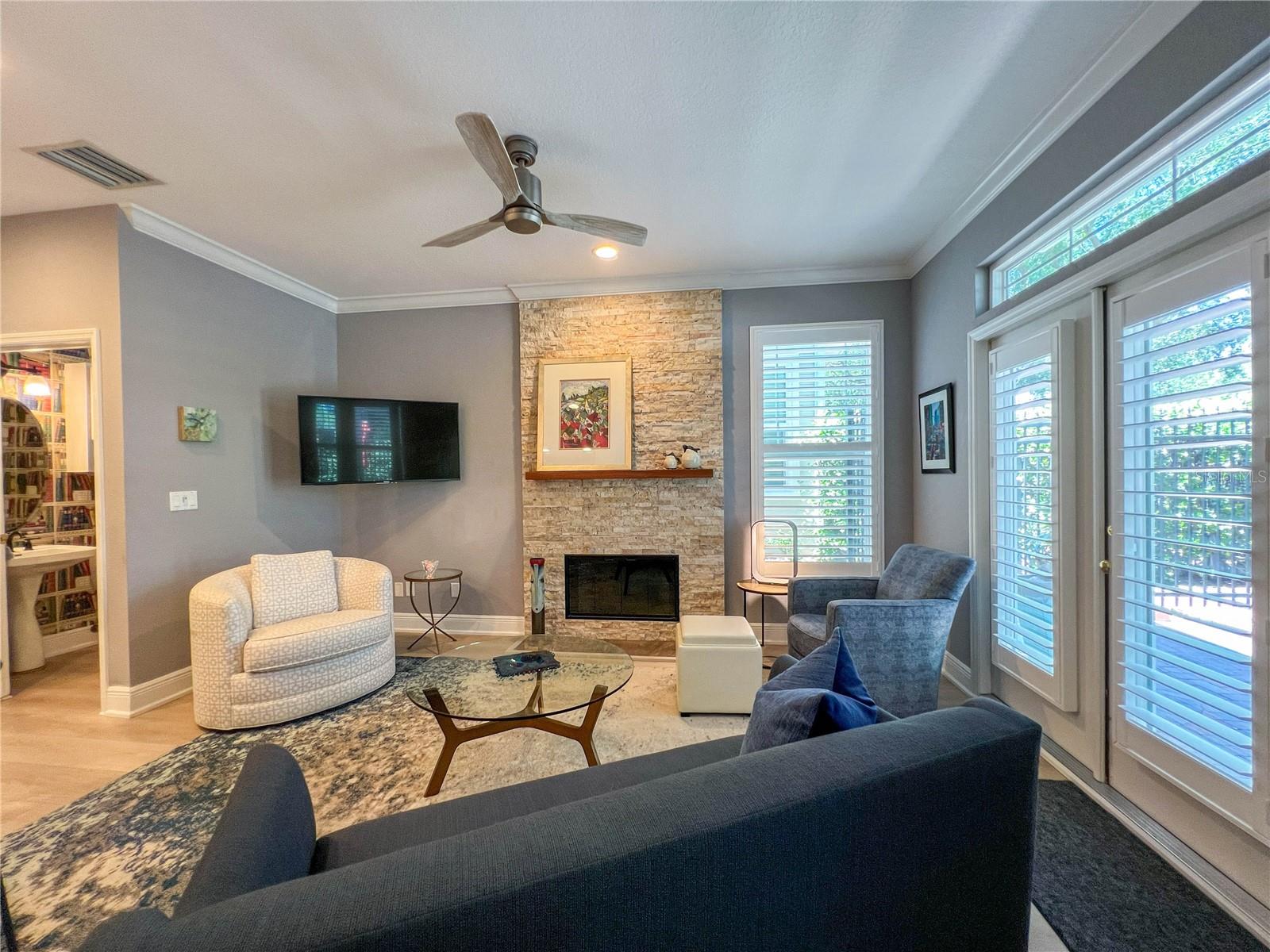 HUNTINGTON TWNHMS THE - Residential