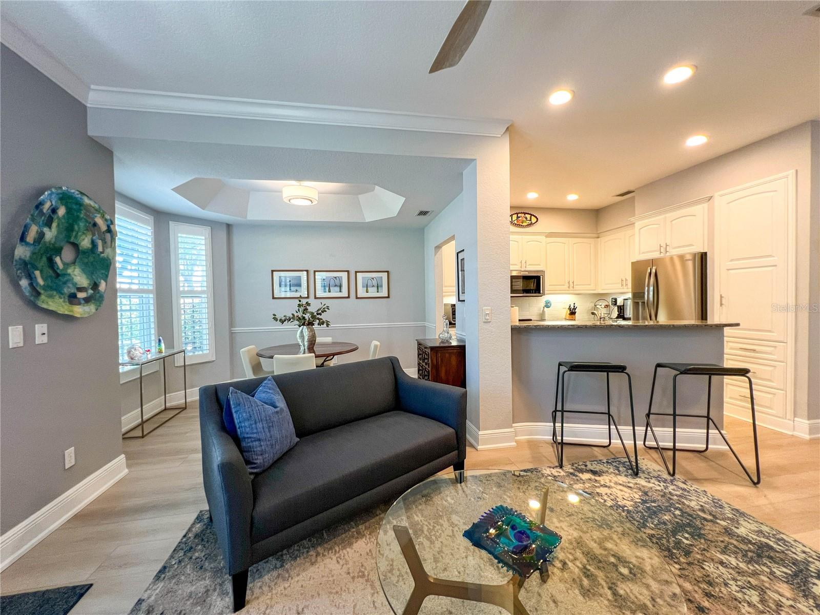 HUNTINGTON TWNHMS THE - Residential