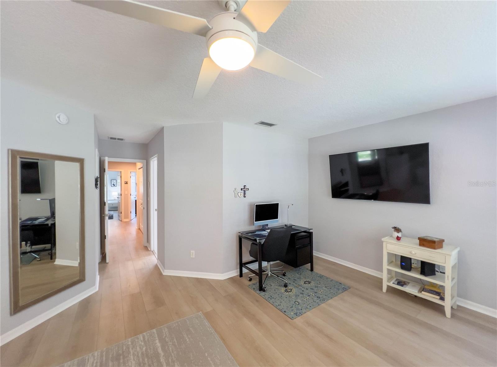 HUNTINGTON TWNHMS THE - Residential