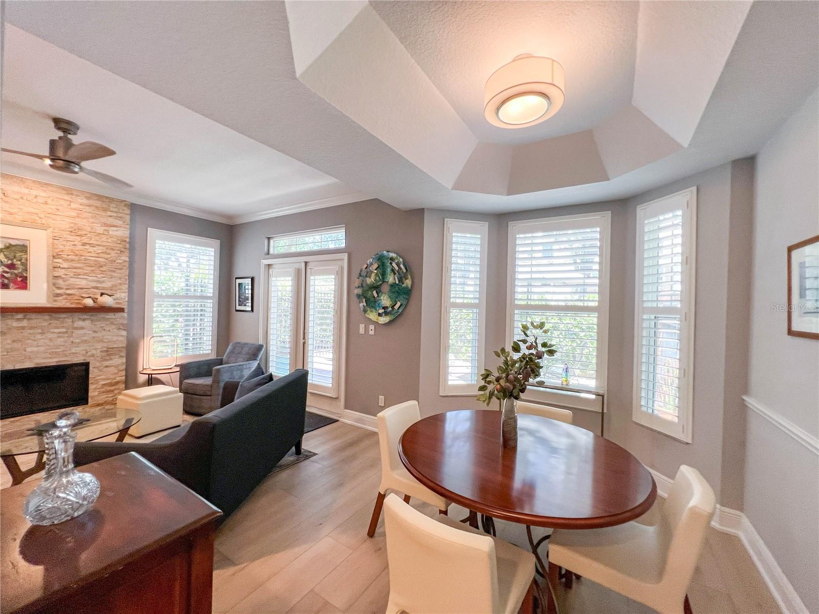 HUNTINGTON TWNHMS THE - Residential