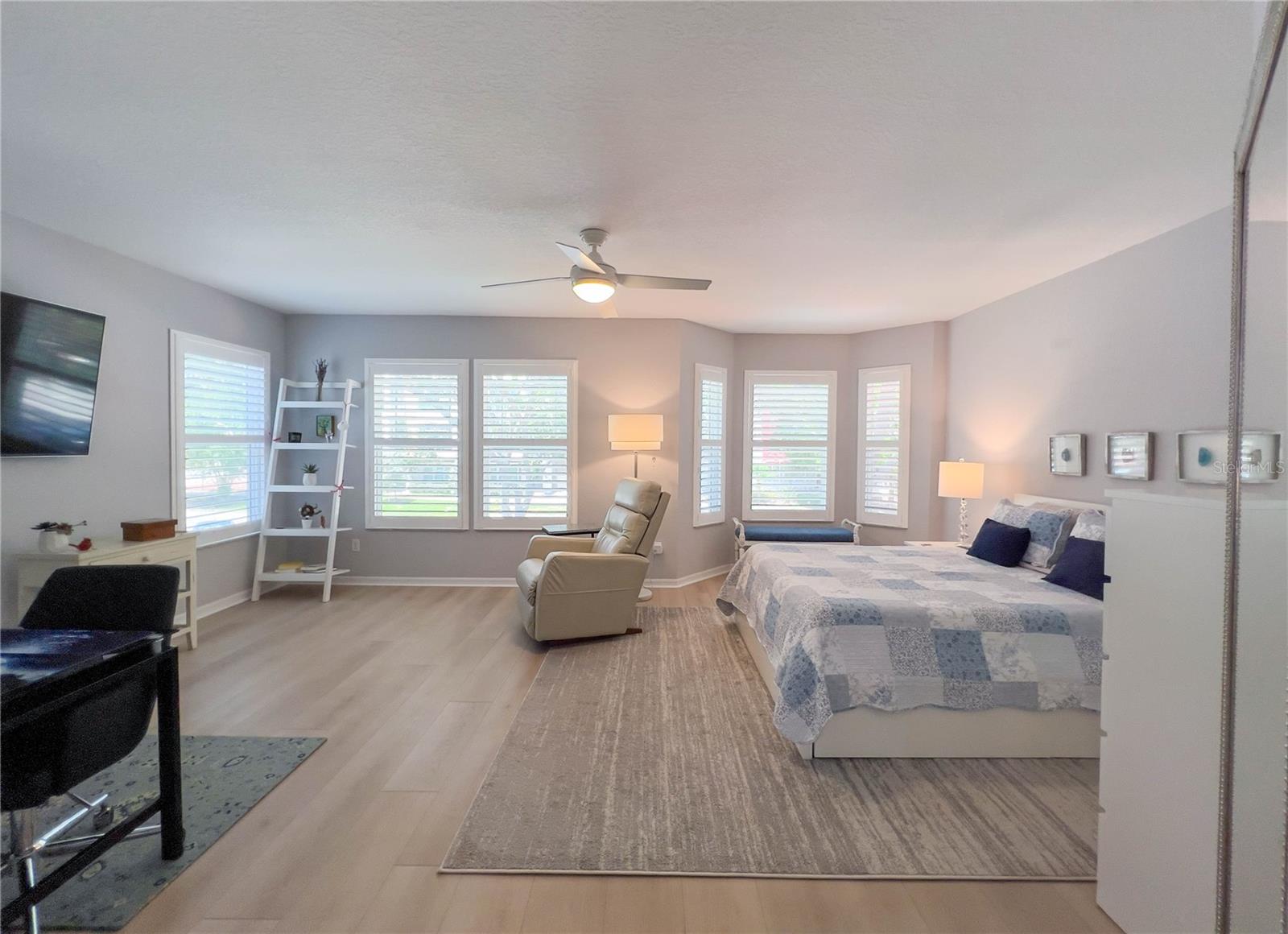 HUNTINGTON TWNHMS THE - Residential