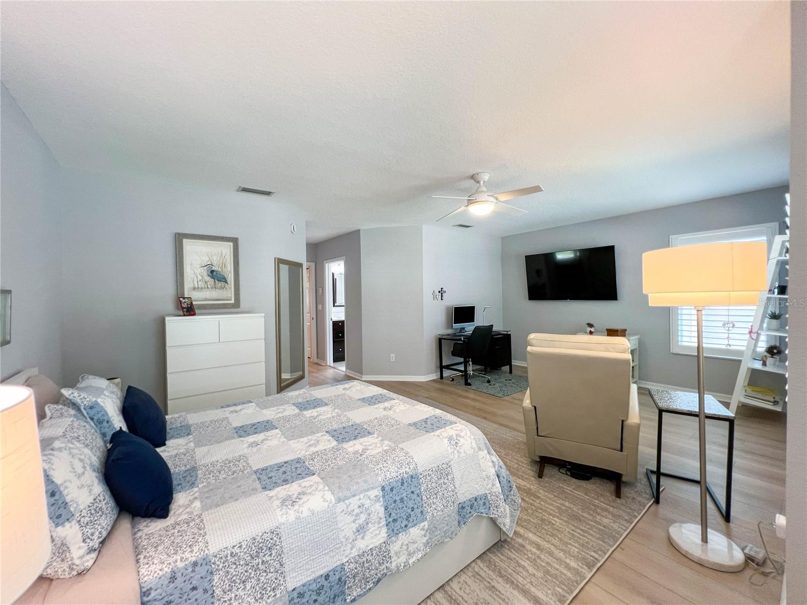 HUNTINGTON TWNHMS THE - Residential