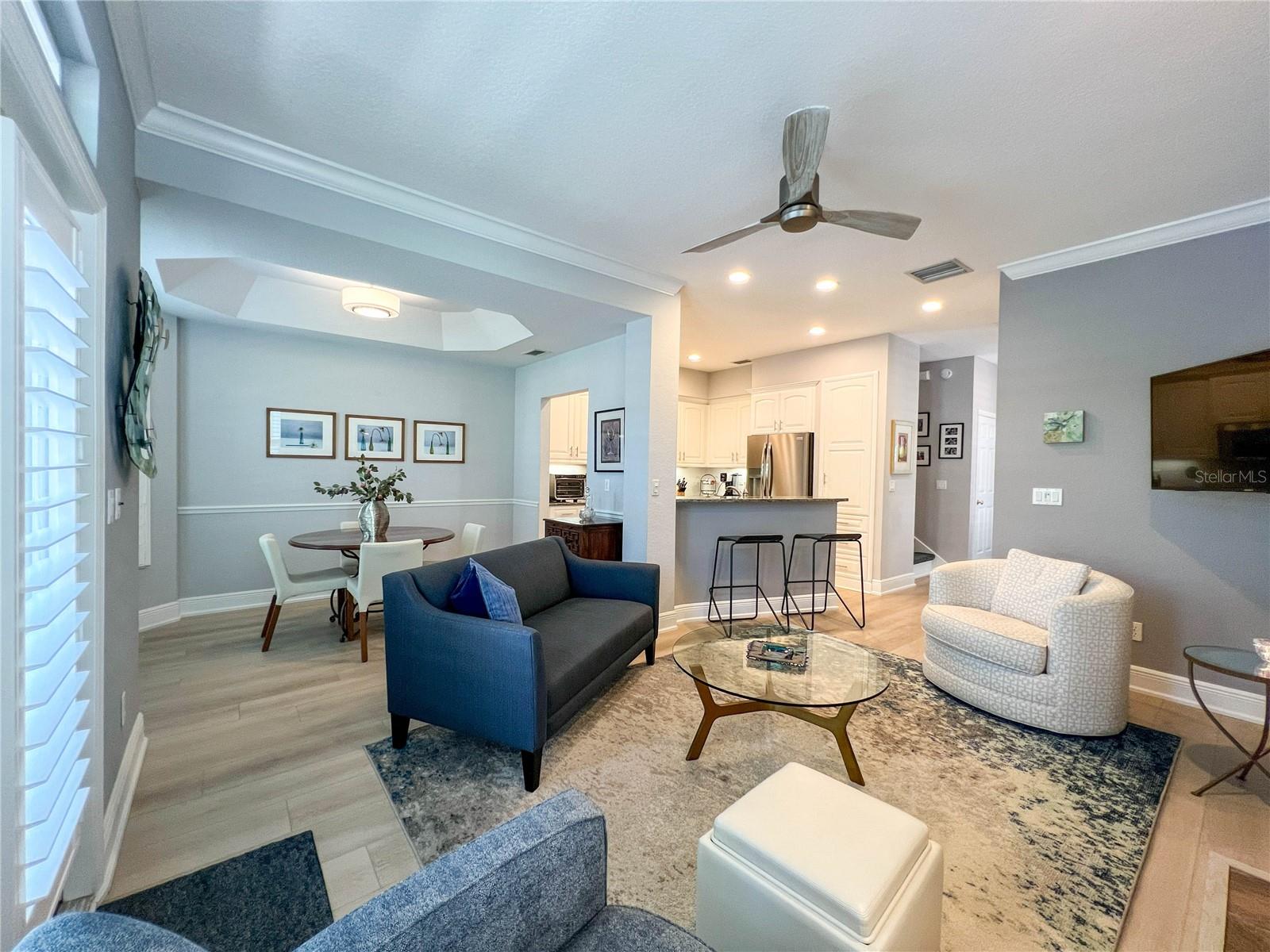 HUNTINGTON TWNHMS THE - Residential