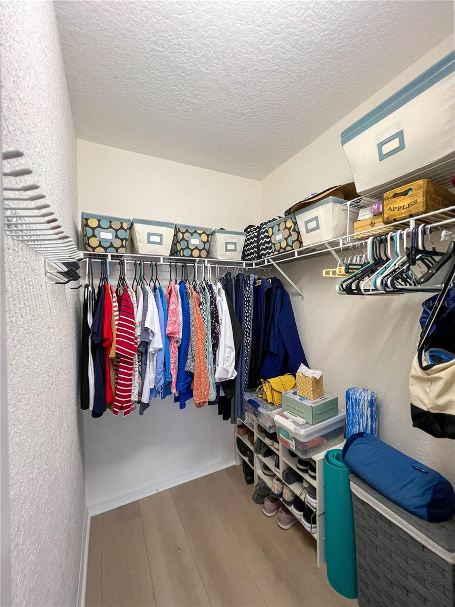 HUNTINGTON TWNHMS THE - Residential