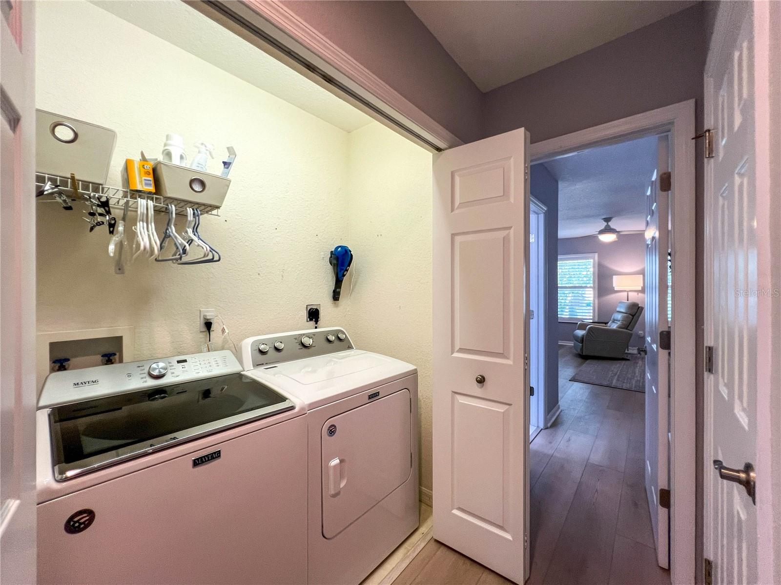 HUNTINGTON TWNHMS THE - Residential