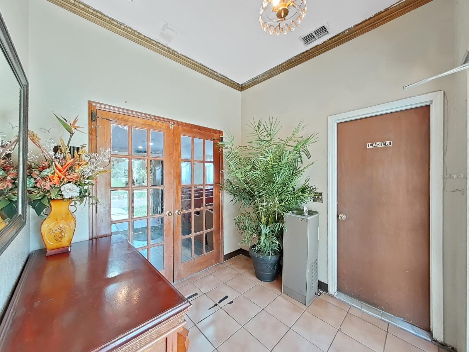ALTAMIRA HEIGHTS - Commercial Sale