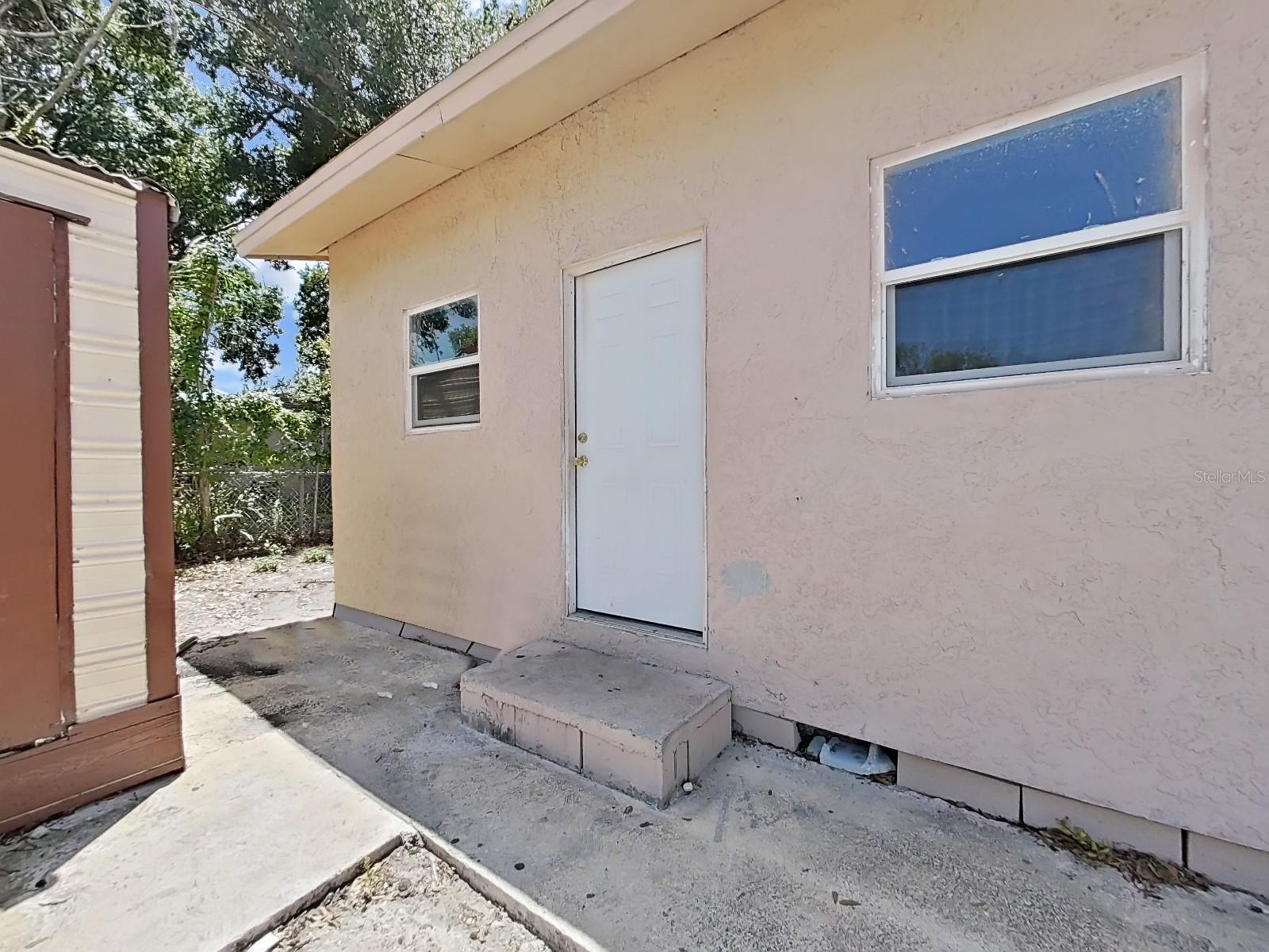 ALTAMIRA HEIGHTS - Commercial Sale