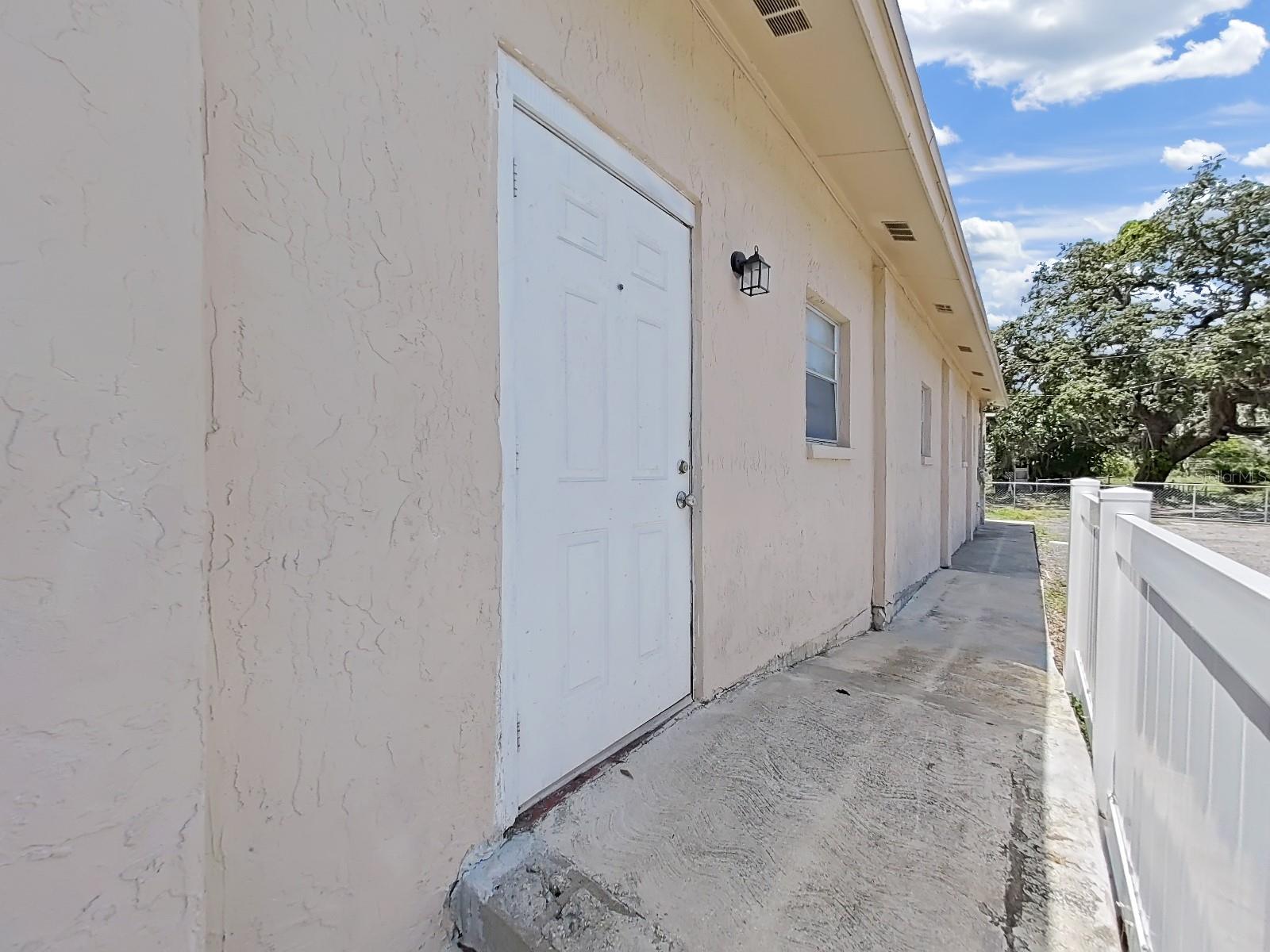 ALTAMIRA HEIGHTS - Commercial Sale